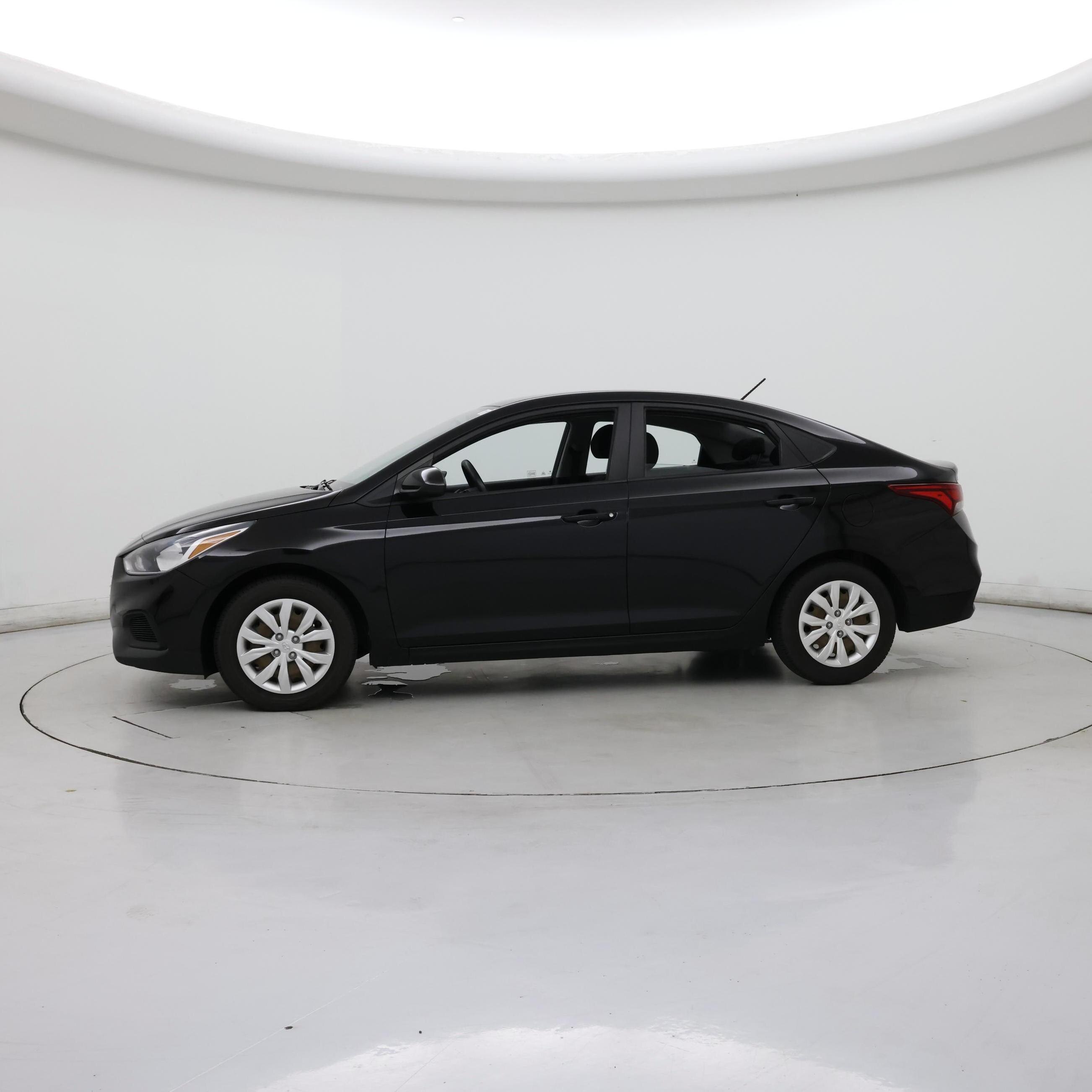 Thumbnail: 2019 Hyundai Accent - 3