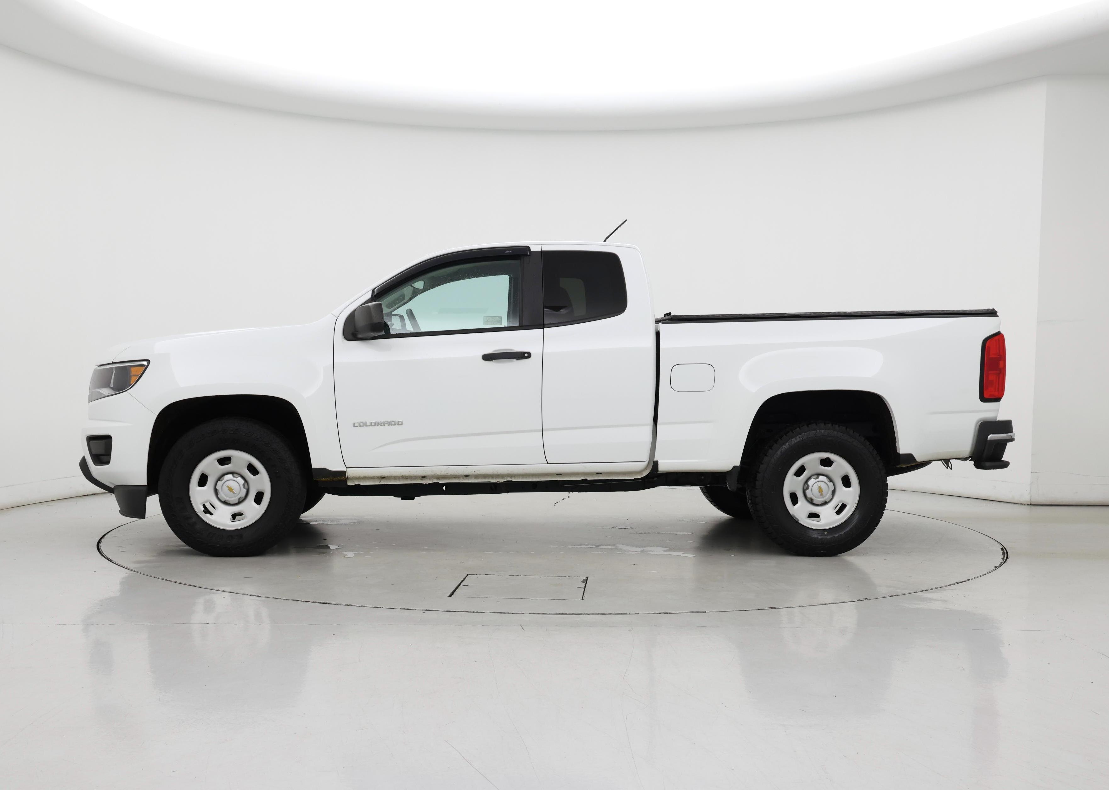 Thumbnail: 2020 Chevrolet Colorado - 3
