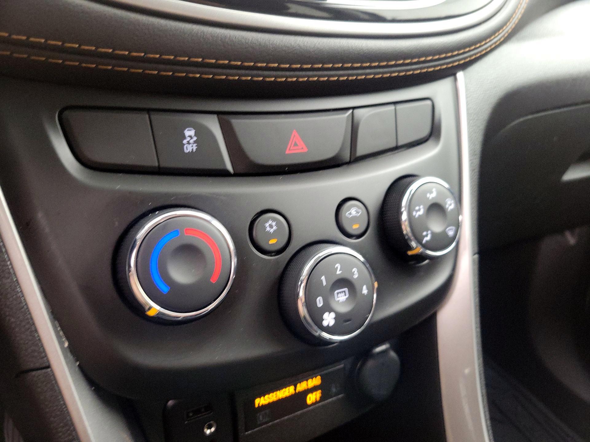 Thumbnail: 2020 Chevrolet Trax - 16