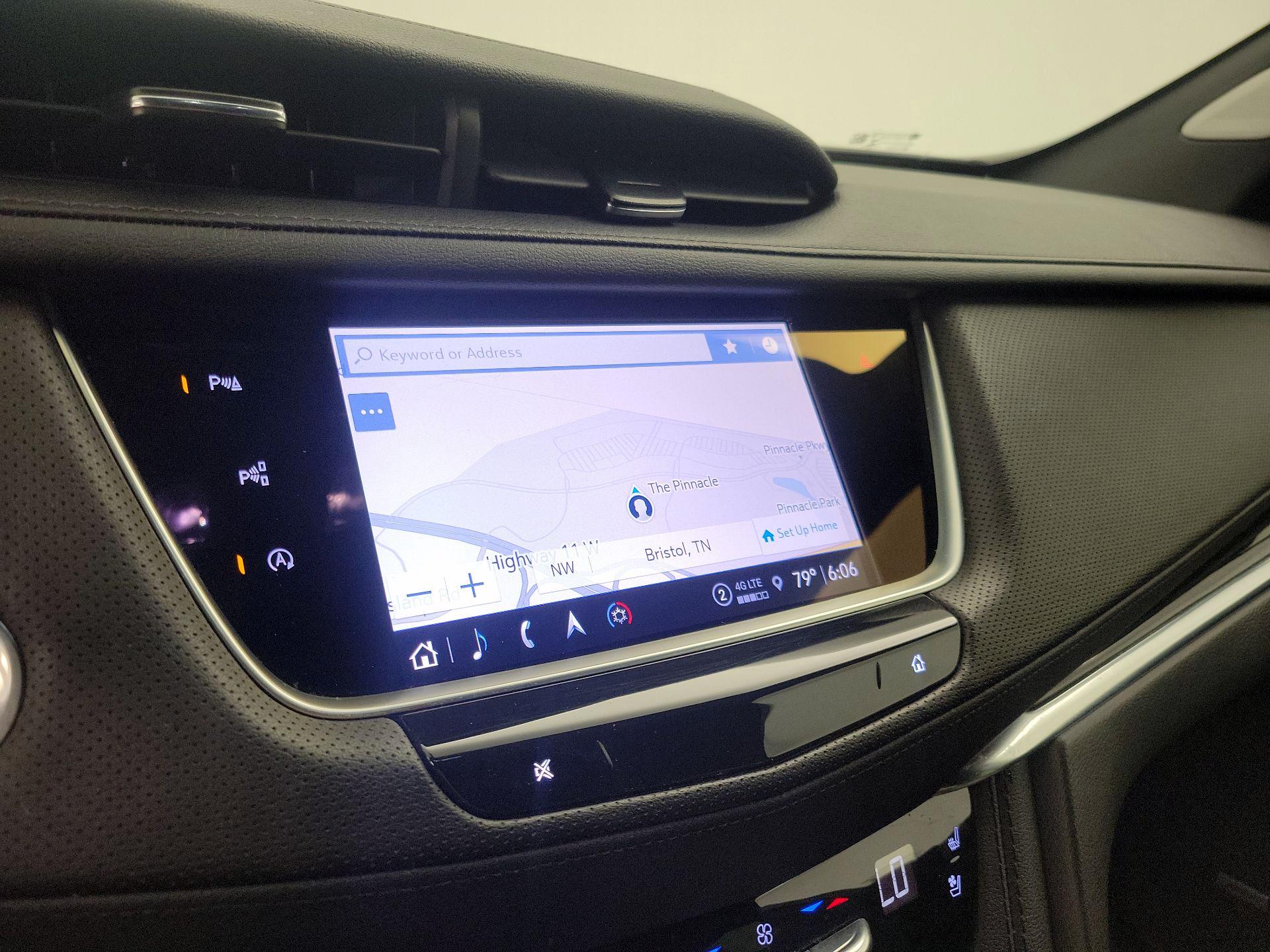 Thumbnail: 2023 Cadillac XT5 - 14