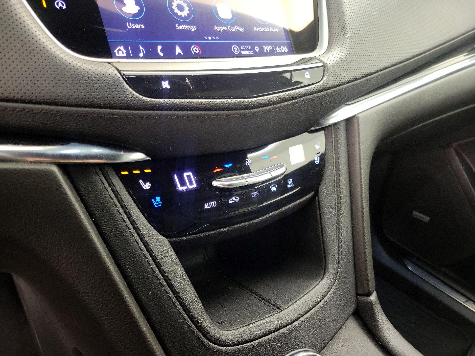 Thumbnail: 2023 Cadillac XT5 - 17