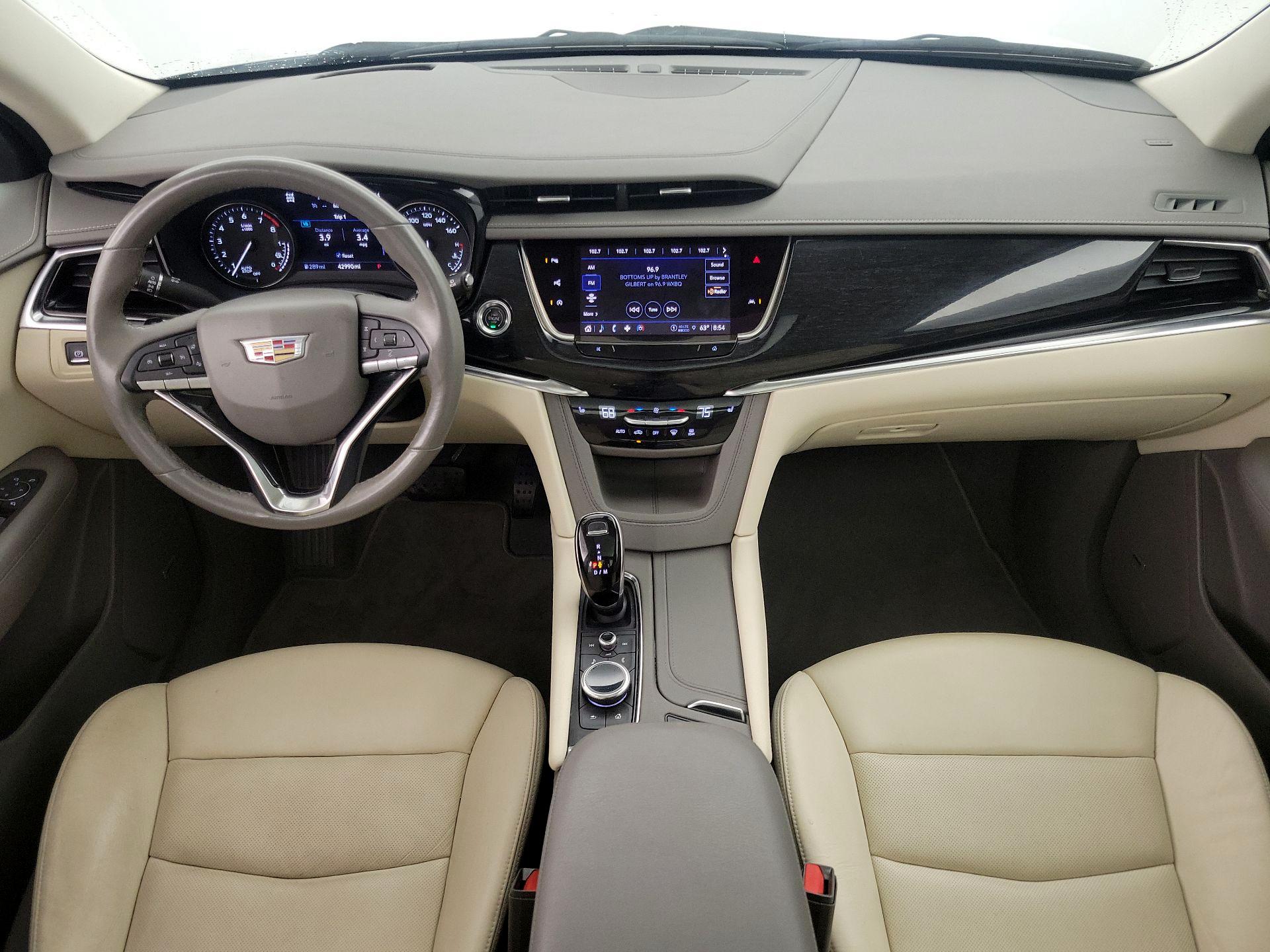 Thumbnail: 2022 Cadillac XT6 - 9
