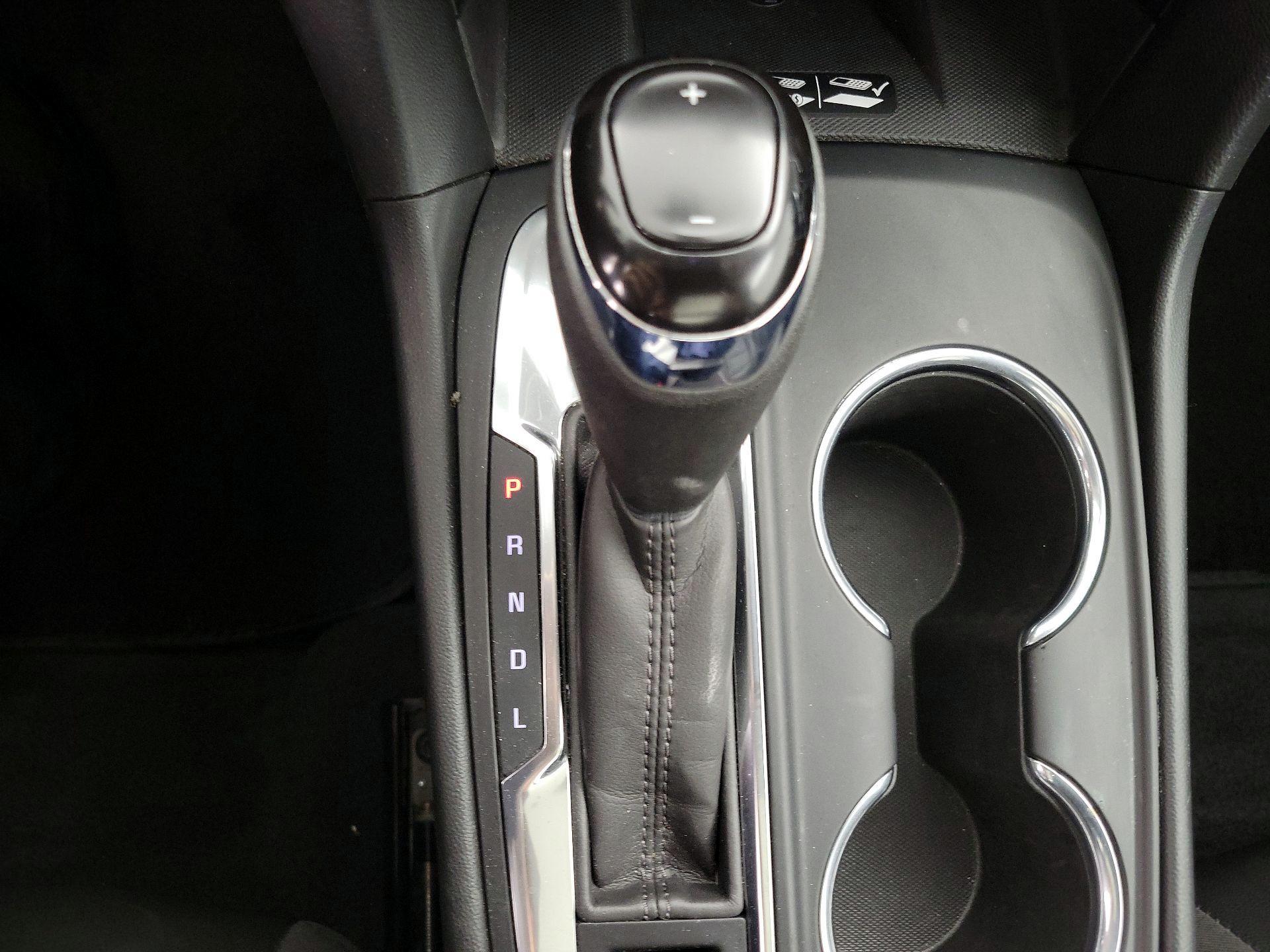 Thumbnail: 2020 Chevrolet Equinox - 18