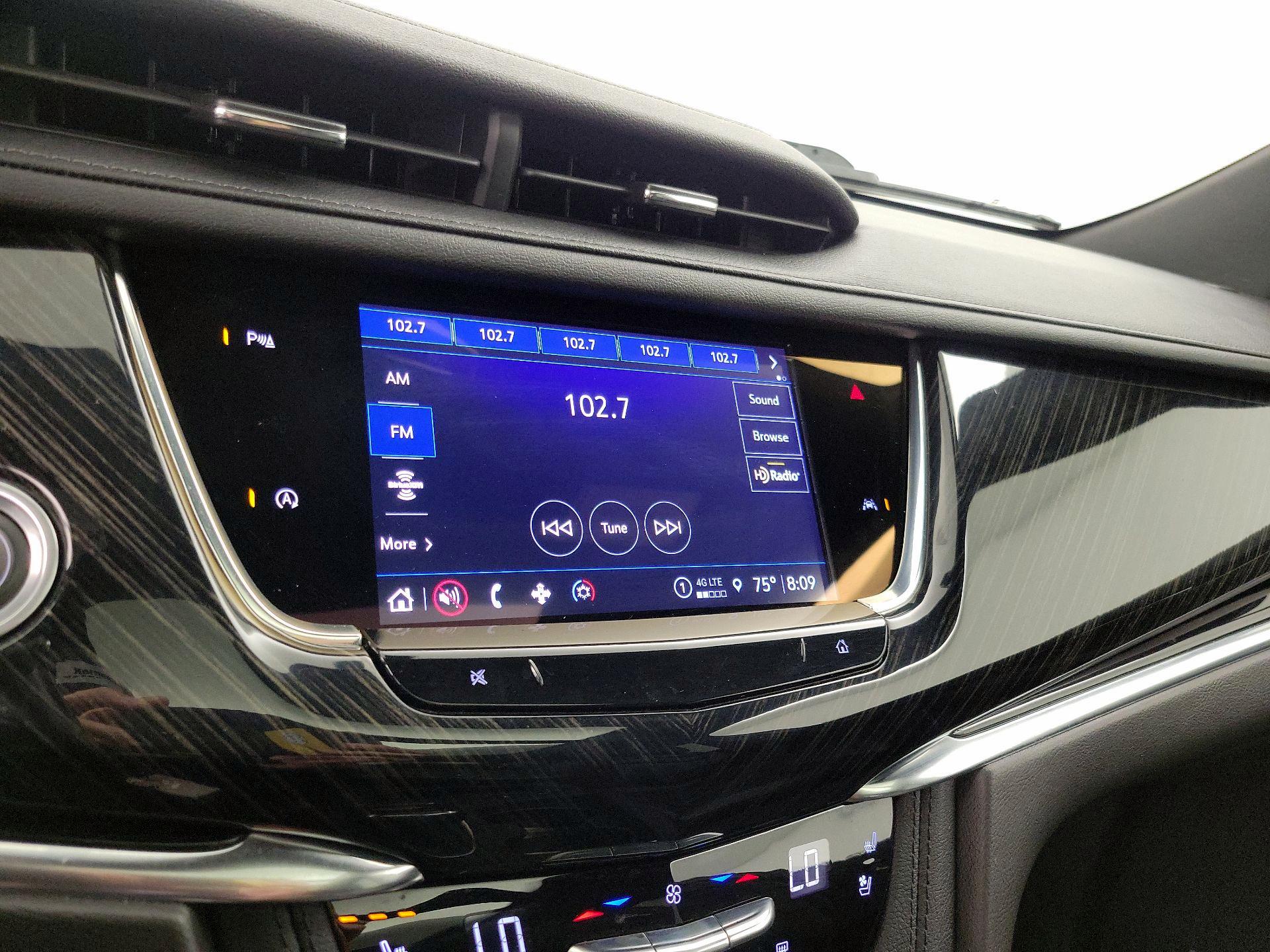 Thumbnail: 2022 Cadillac XT6 - 15