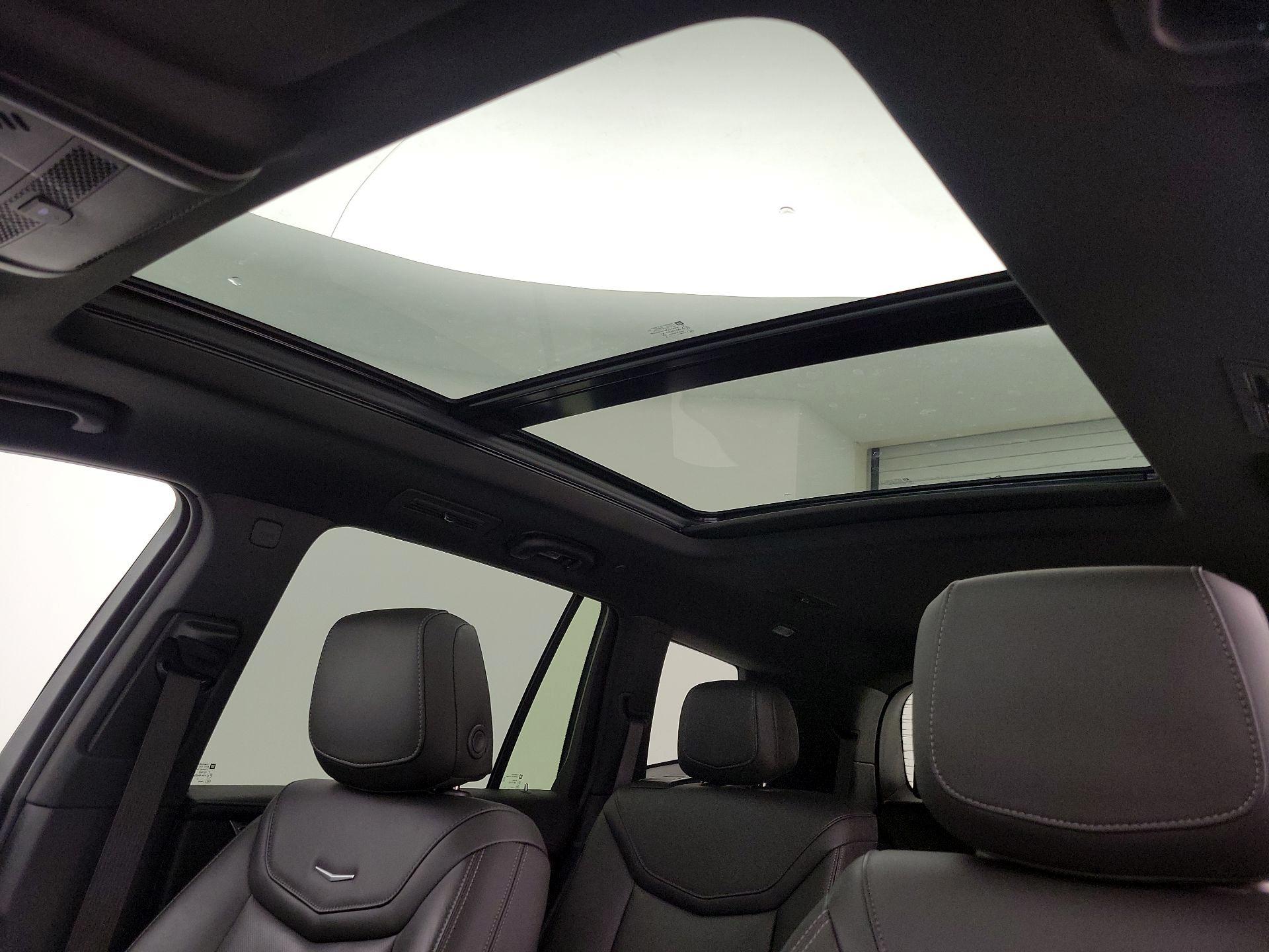 Thumbnail: 2022 Cadillac XT6 - 19