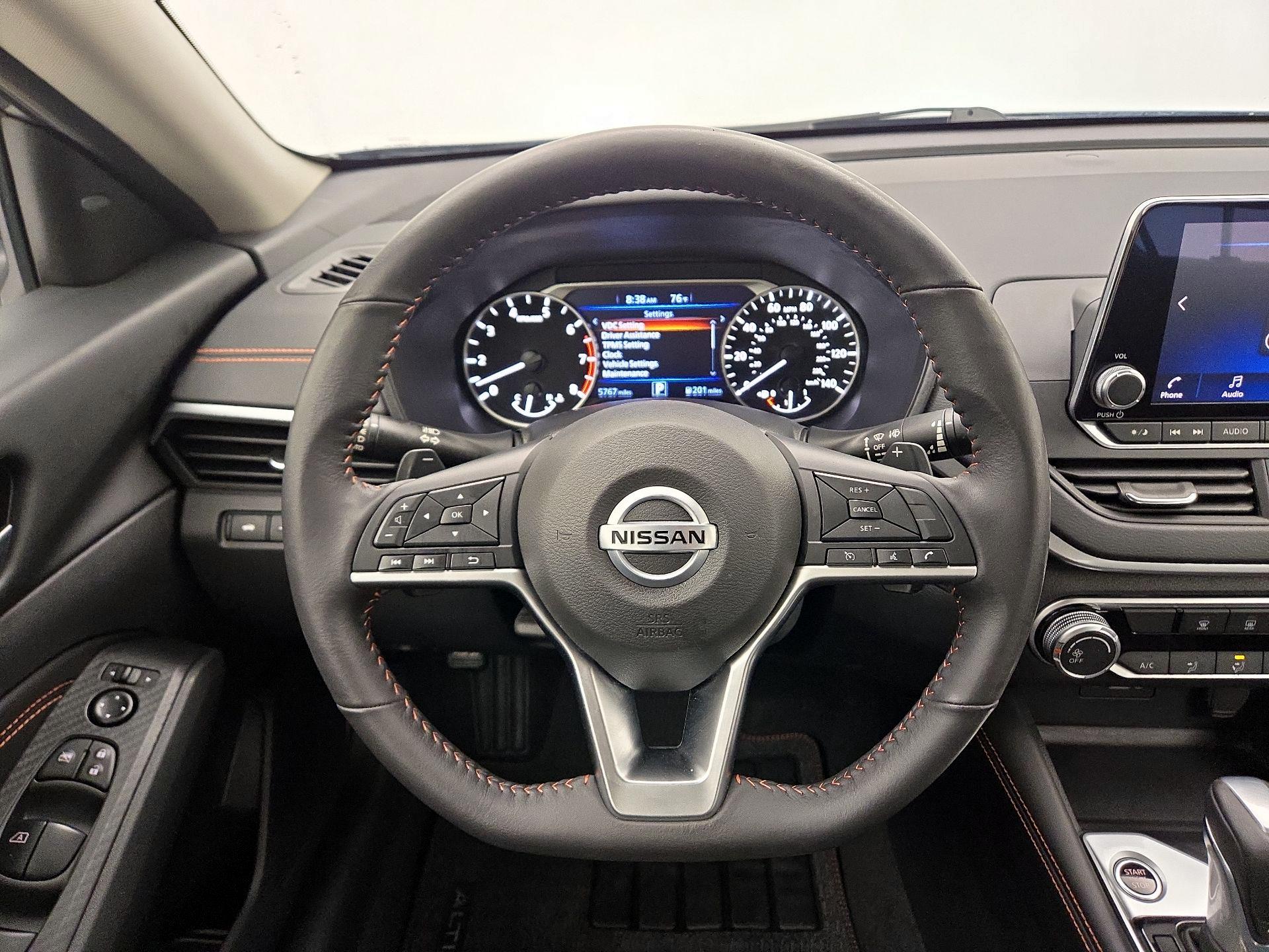 Thumbnail: 2022 Nissan Altima - 10