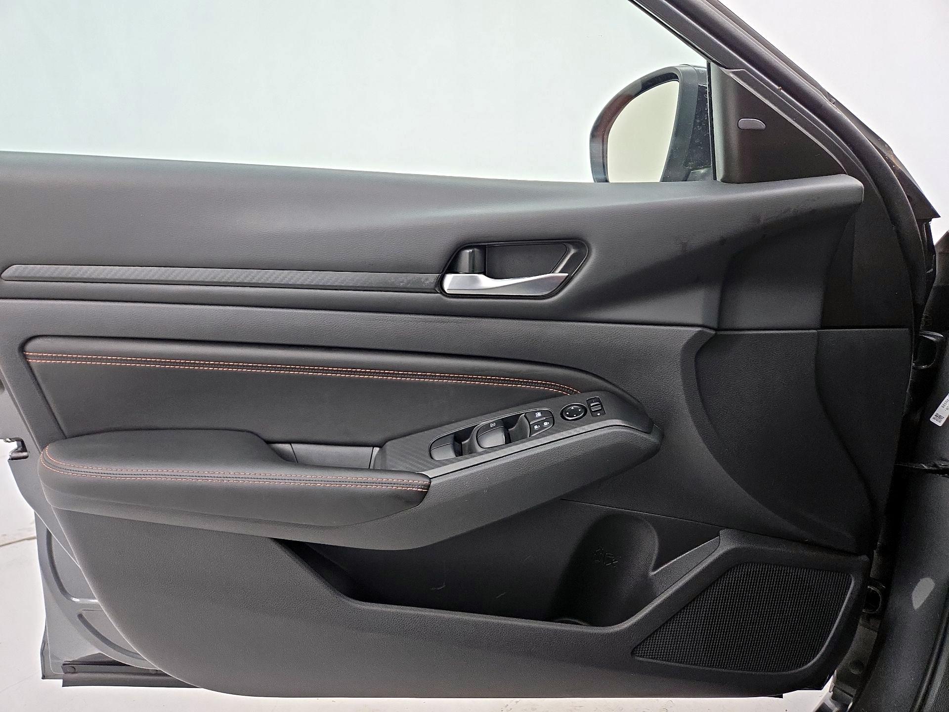 Thumbnail: 2022 Nissan Altima - 12