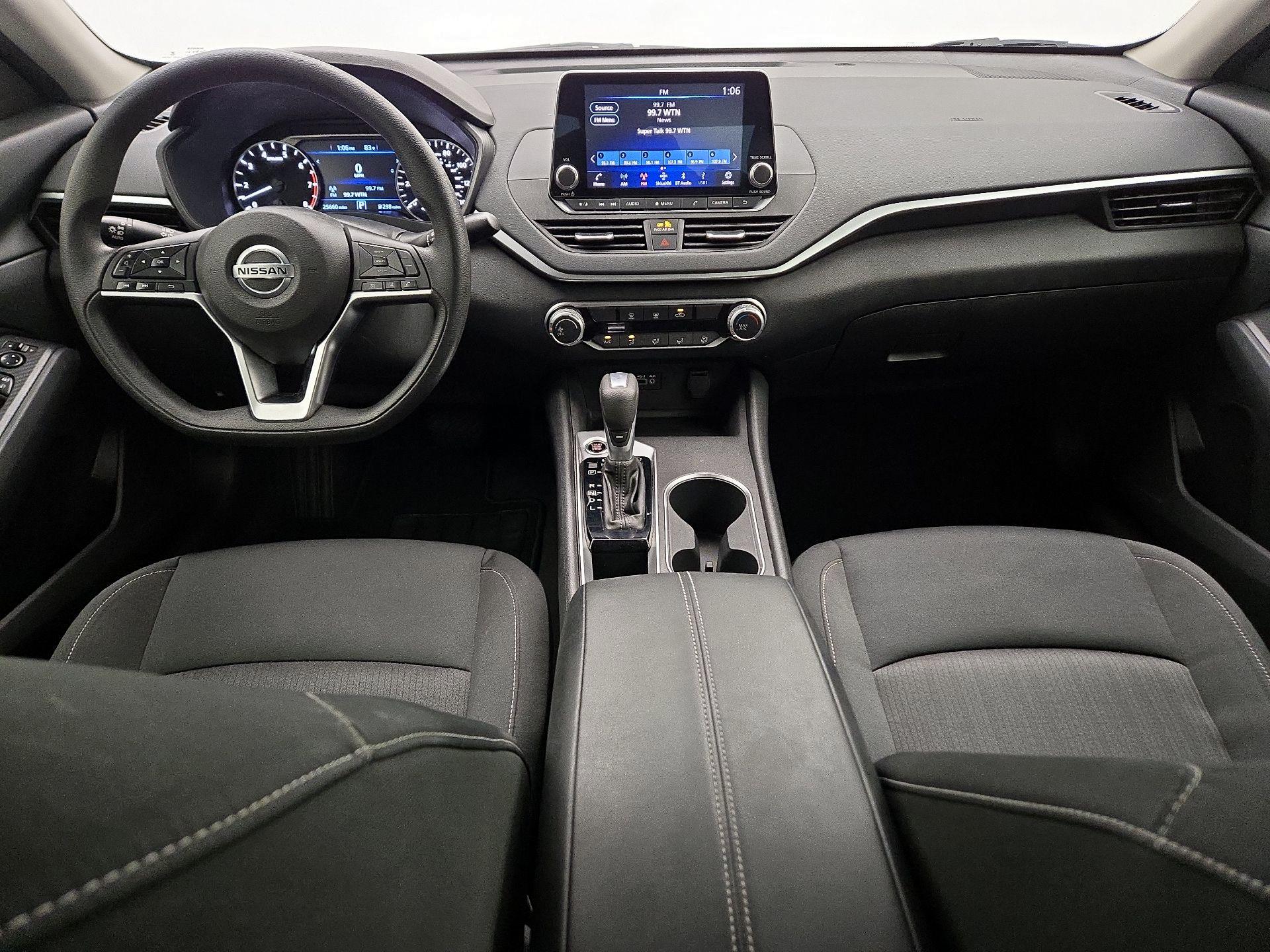 Thumbnail: 2022 Nissan Altima - 9