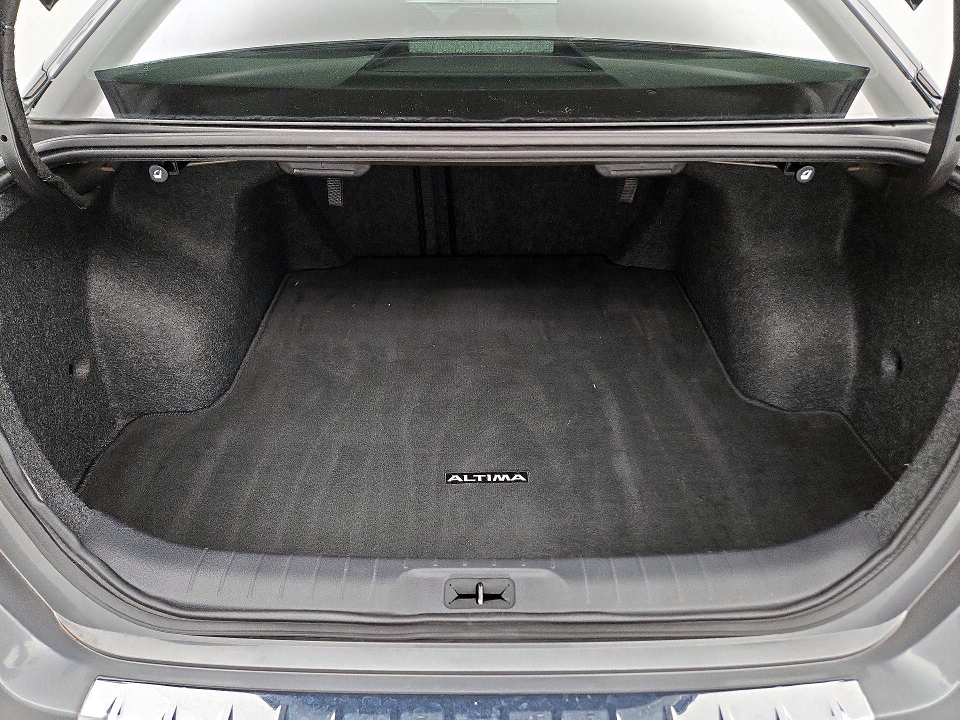 Thumbnail: 2022 Nissan Altima - 20