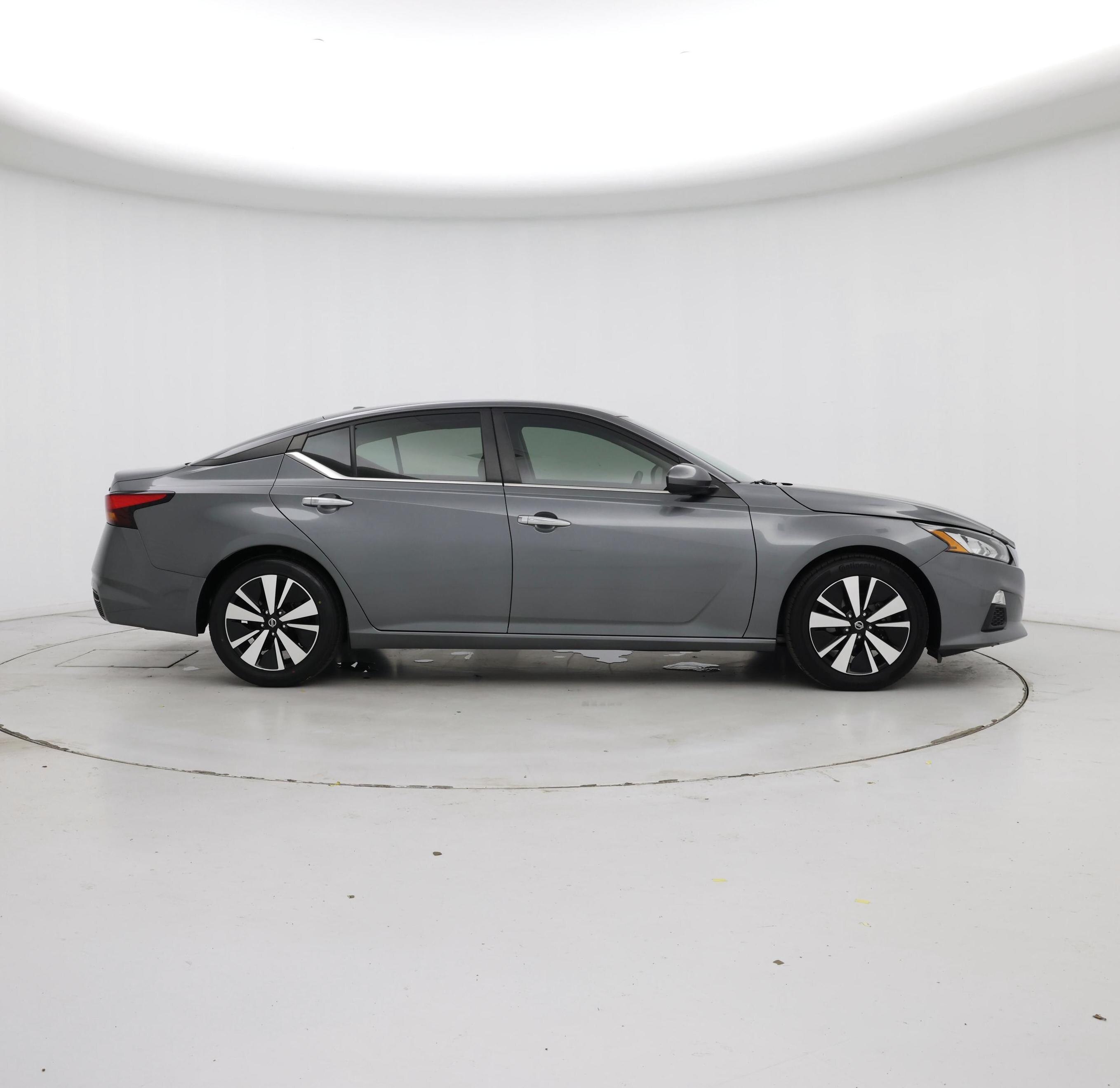 Thumbnail: 2022 Nissan Altima - 7