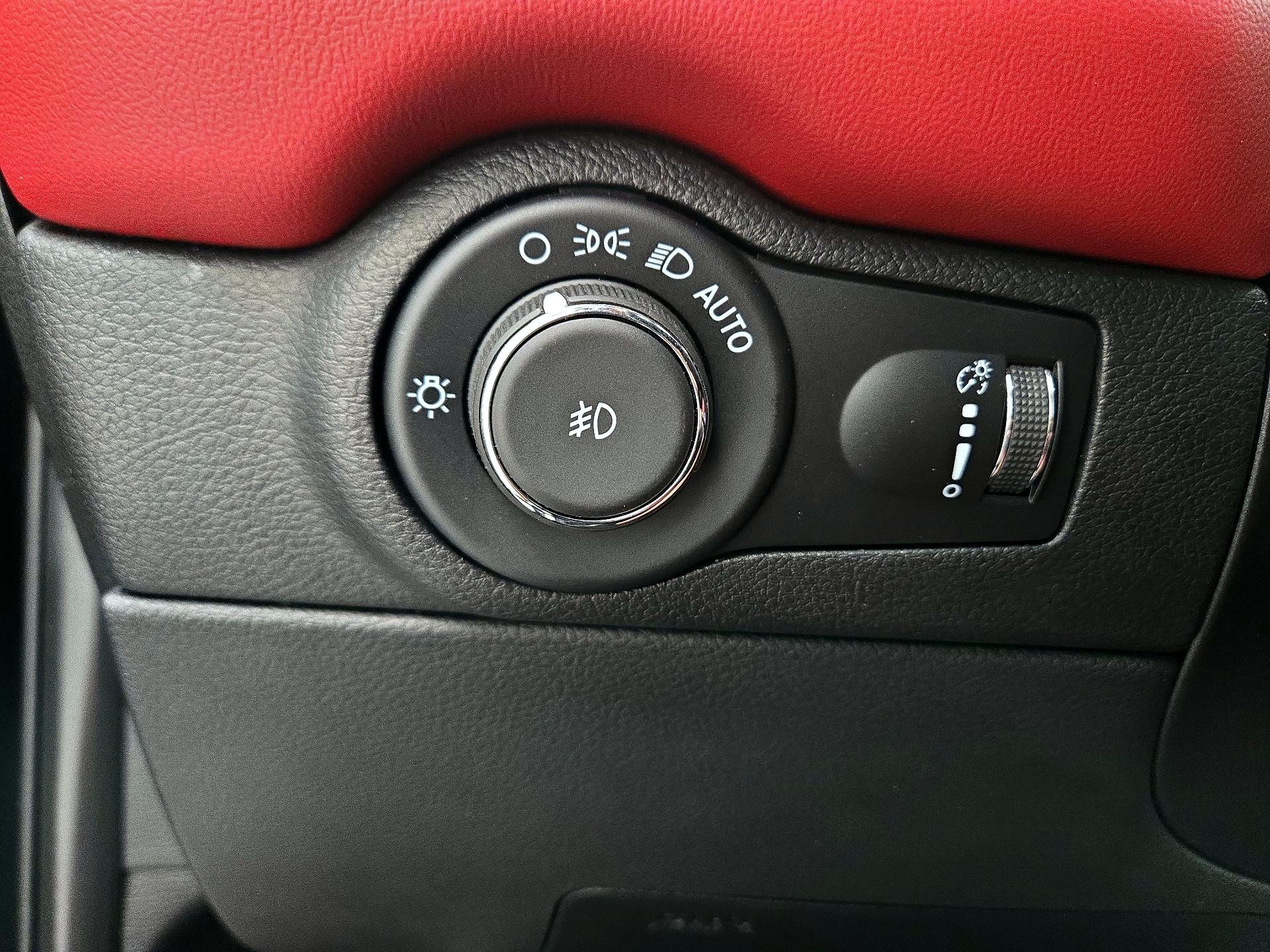 Thumbnail: 2021 Dodge Durango - 13