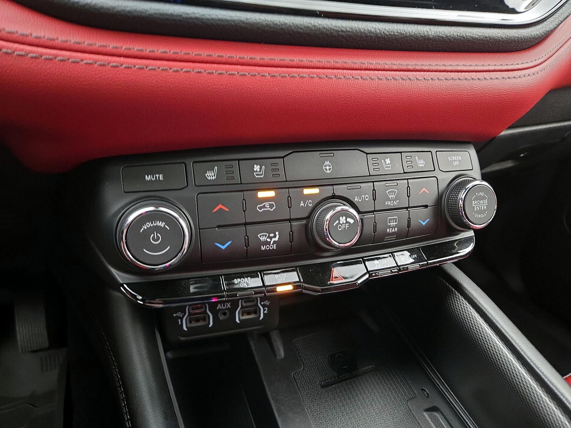 Thumbnail: 2021 Dodge Durango - 17