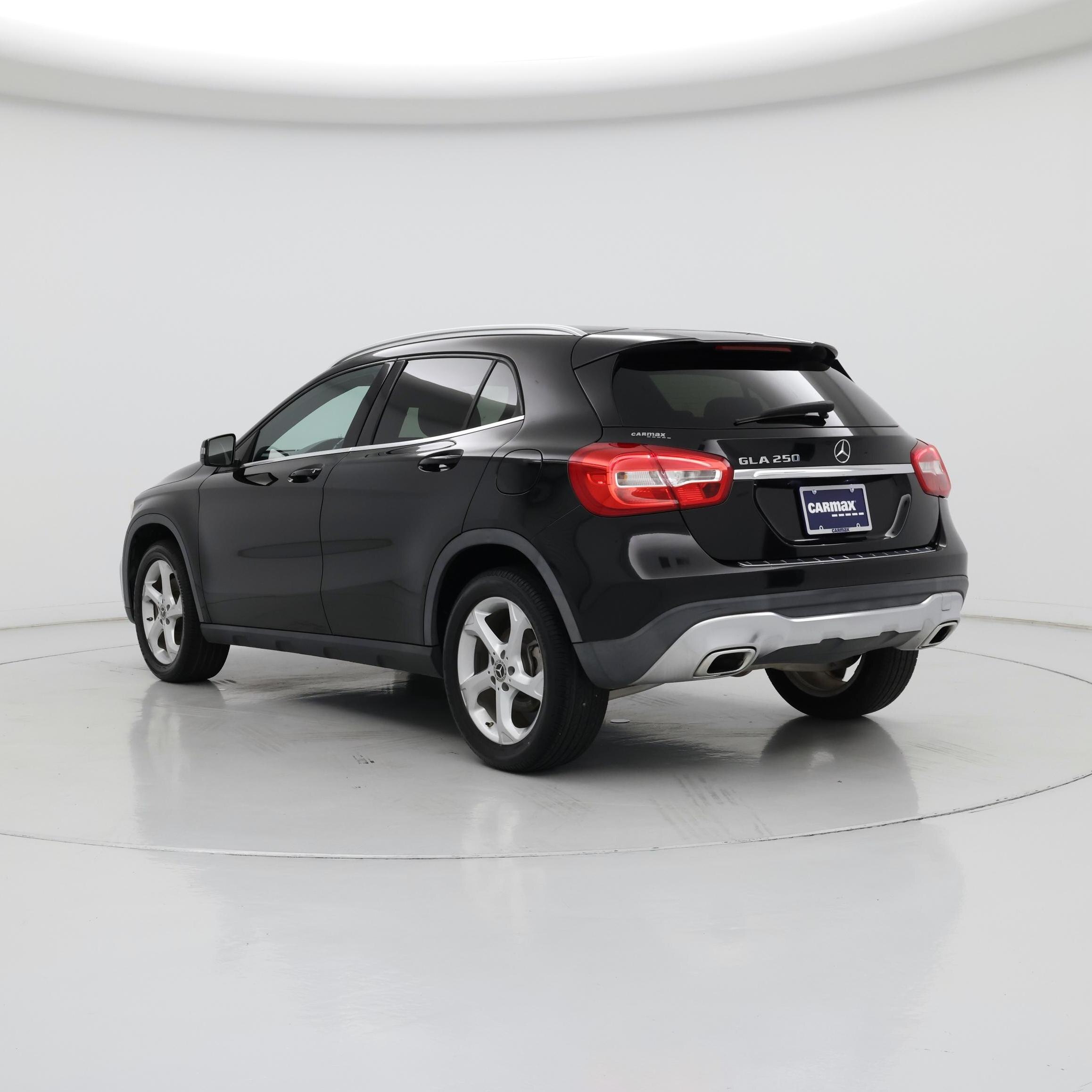 Thumbnail: 2020 Mercedes-Benz GLA - 2
