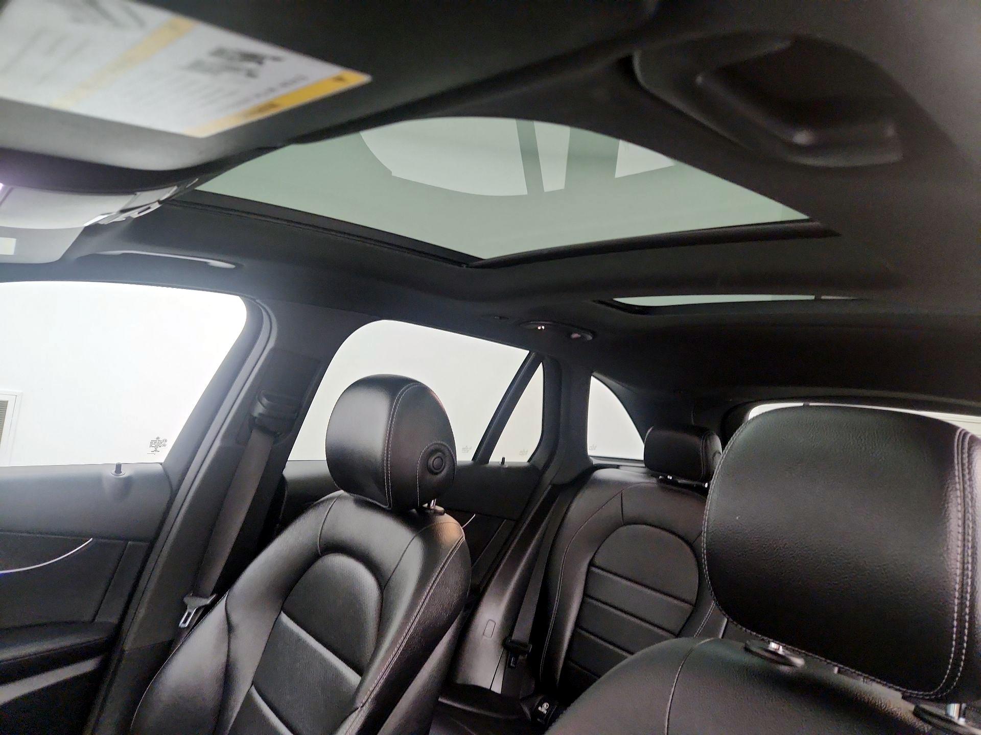 Thumbnail: 2020 Mercedes-Benz GLC - 20