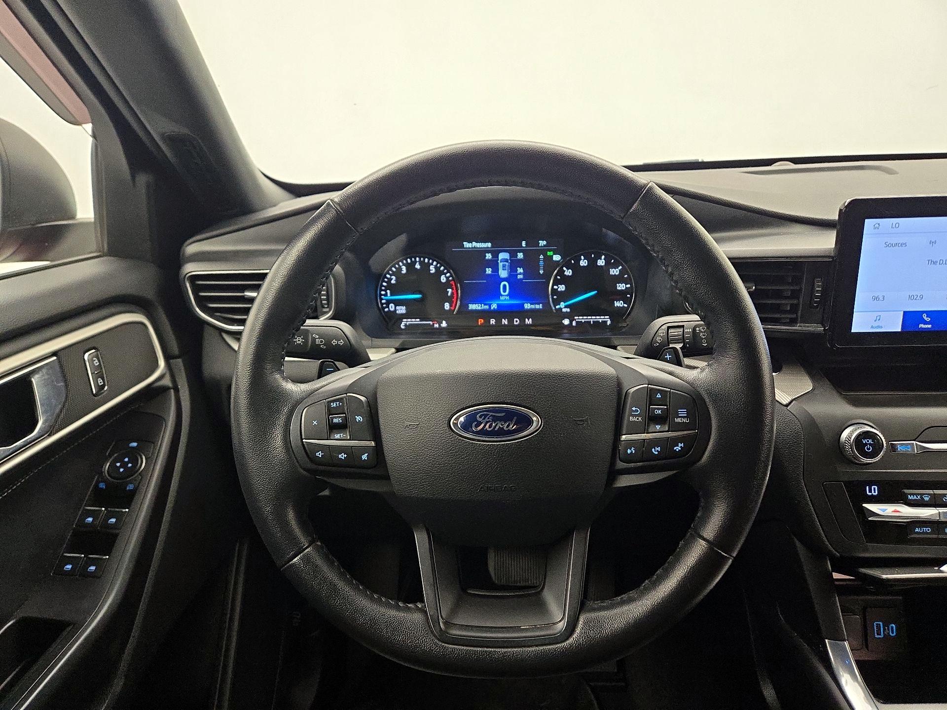 Thumbnail: 2020 Ford Explorer - 10