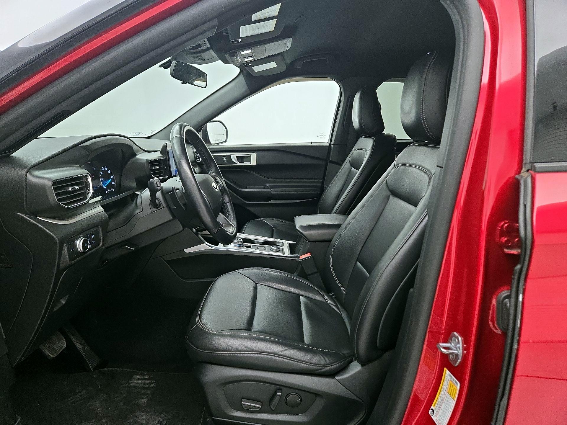 Thumbnail: 2020 Ford Explorer - 11