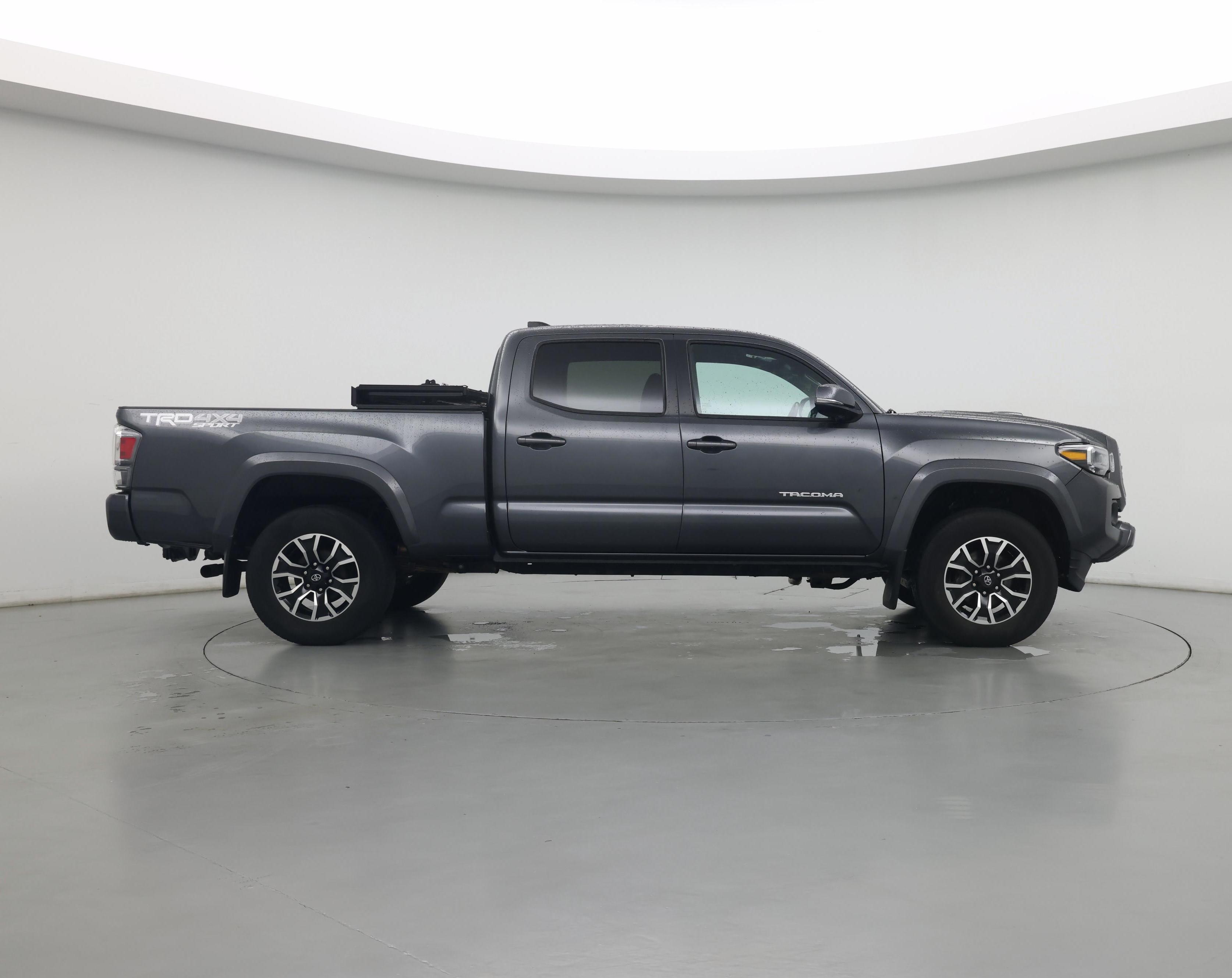 Thumbnail: 2022 Toyota Tacoma - 7