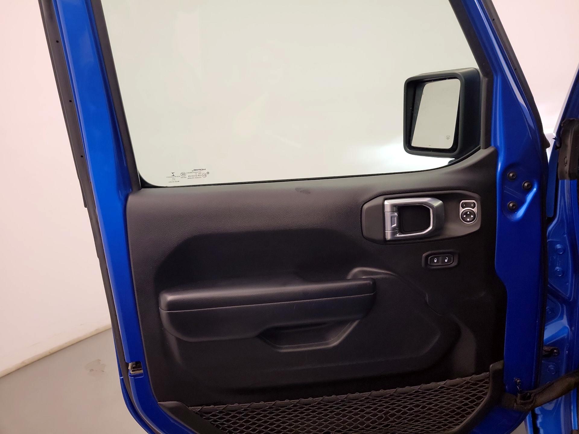 Thumbnail: 2021 Jeep Wrangler - 12