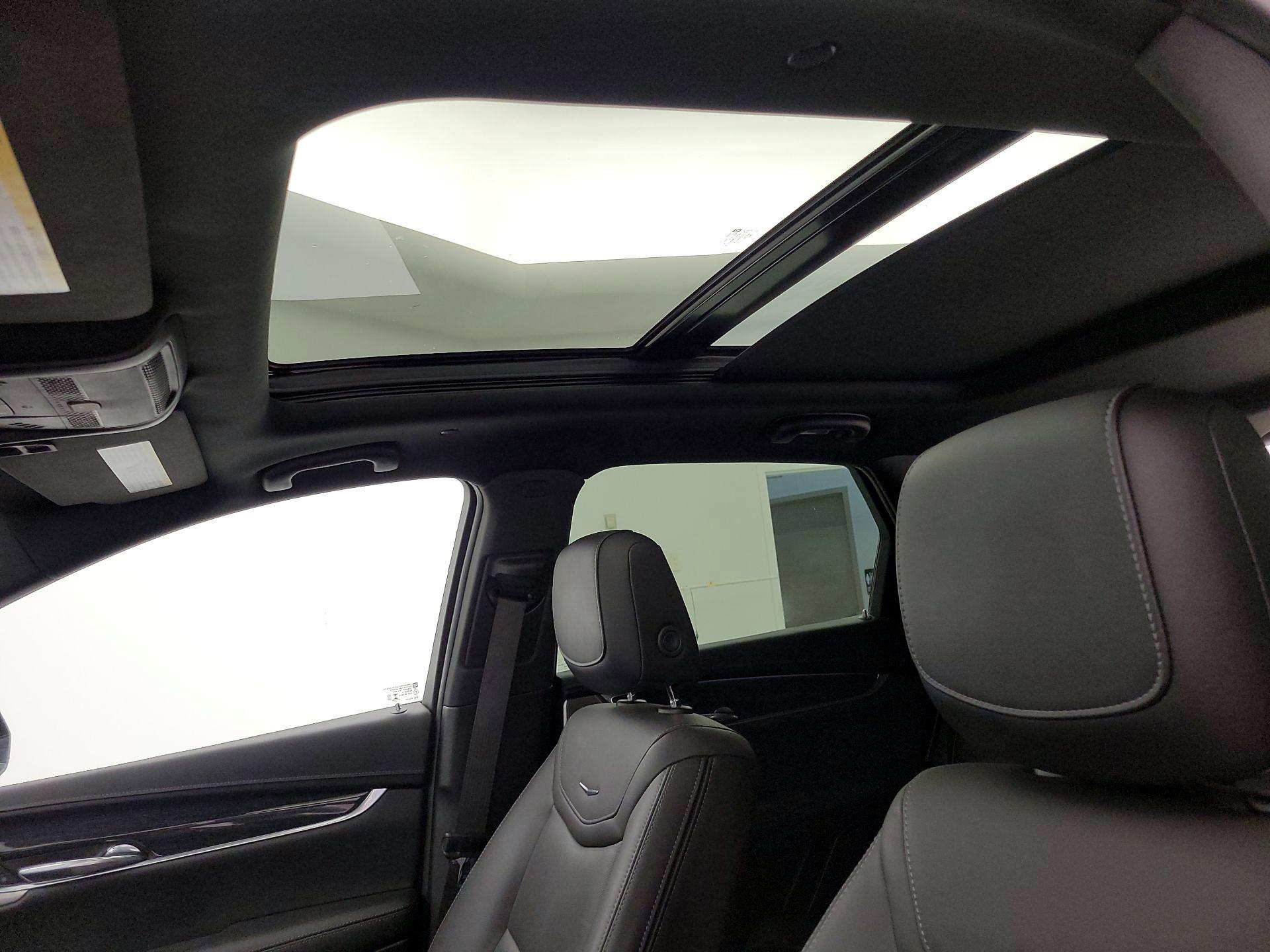 Thumbnail: 2022 Cadillac XT5 - 20
