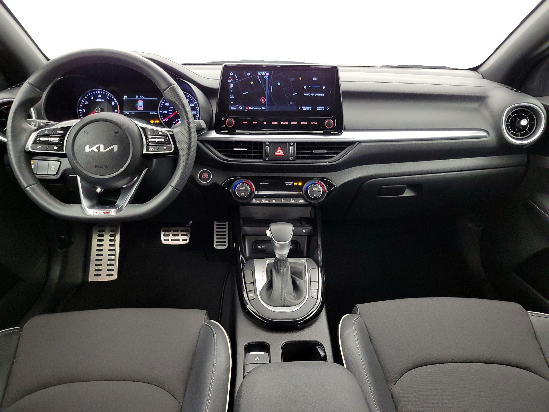 Thumbnail: 2022 Kia Forte - 9