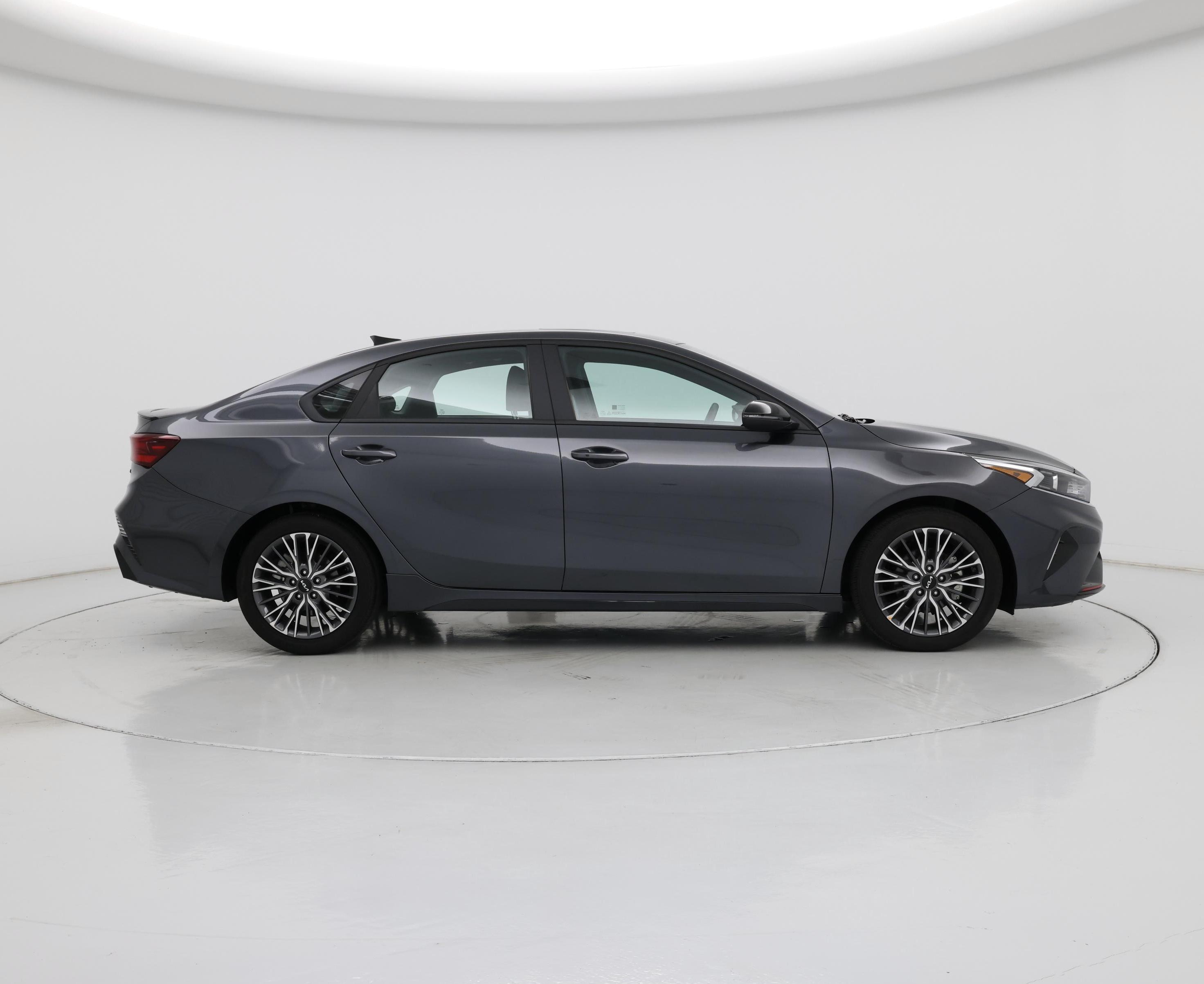 Thumbnail: 2022 Kia Forte - 7