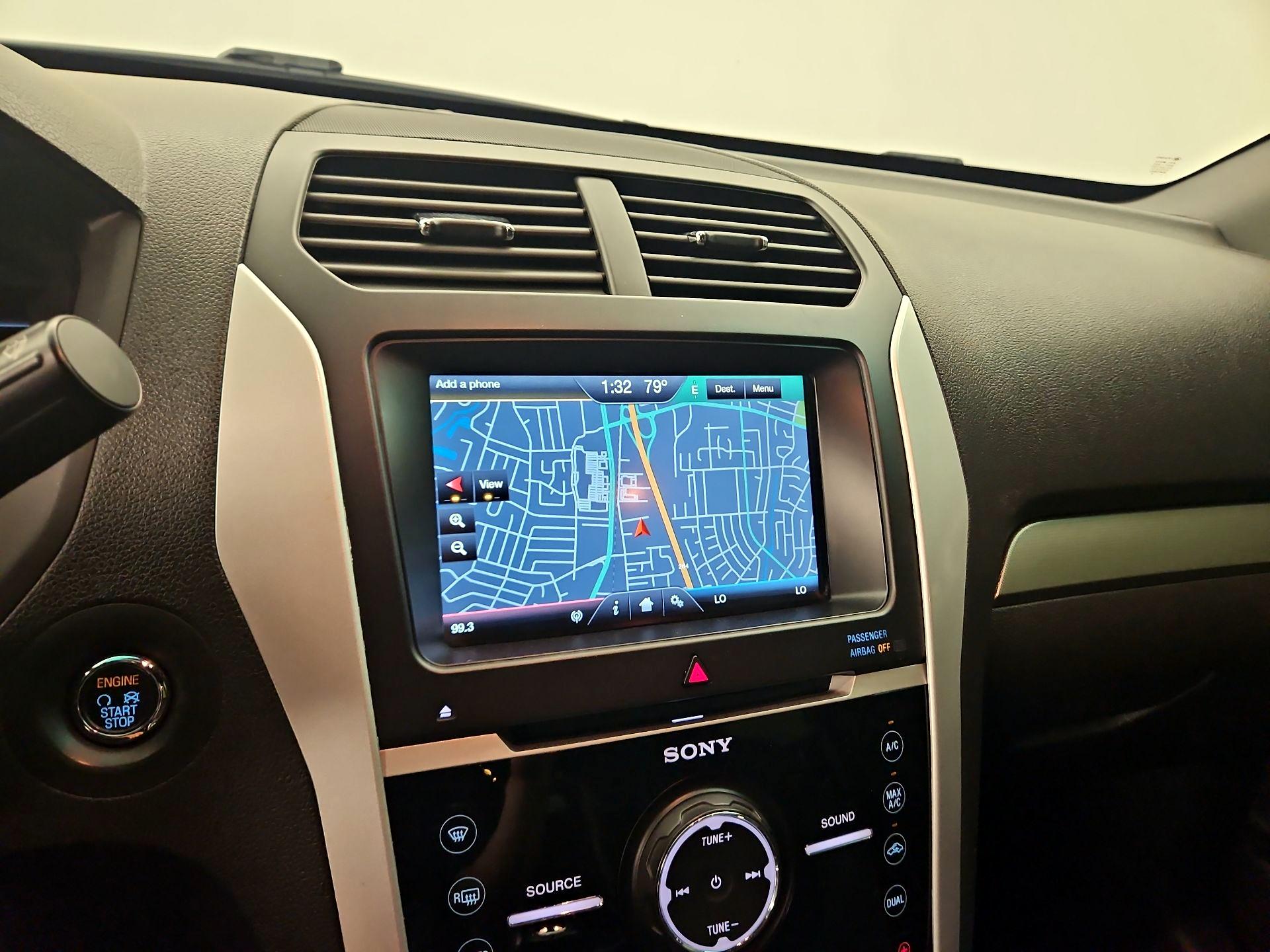 Thumbnail: 2015 Ford Explorer - 14