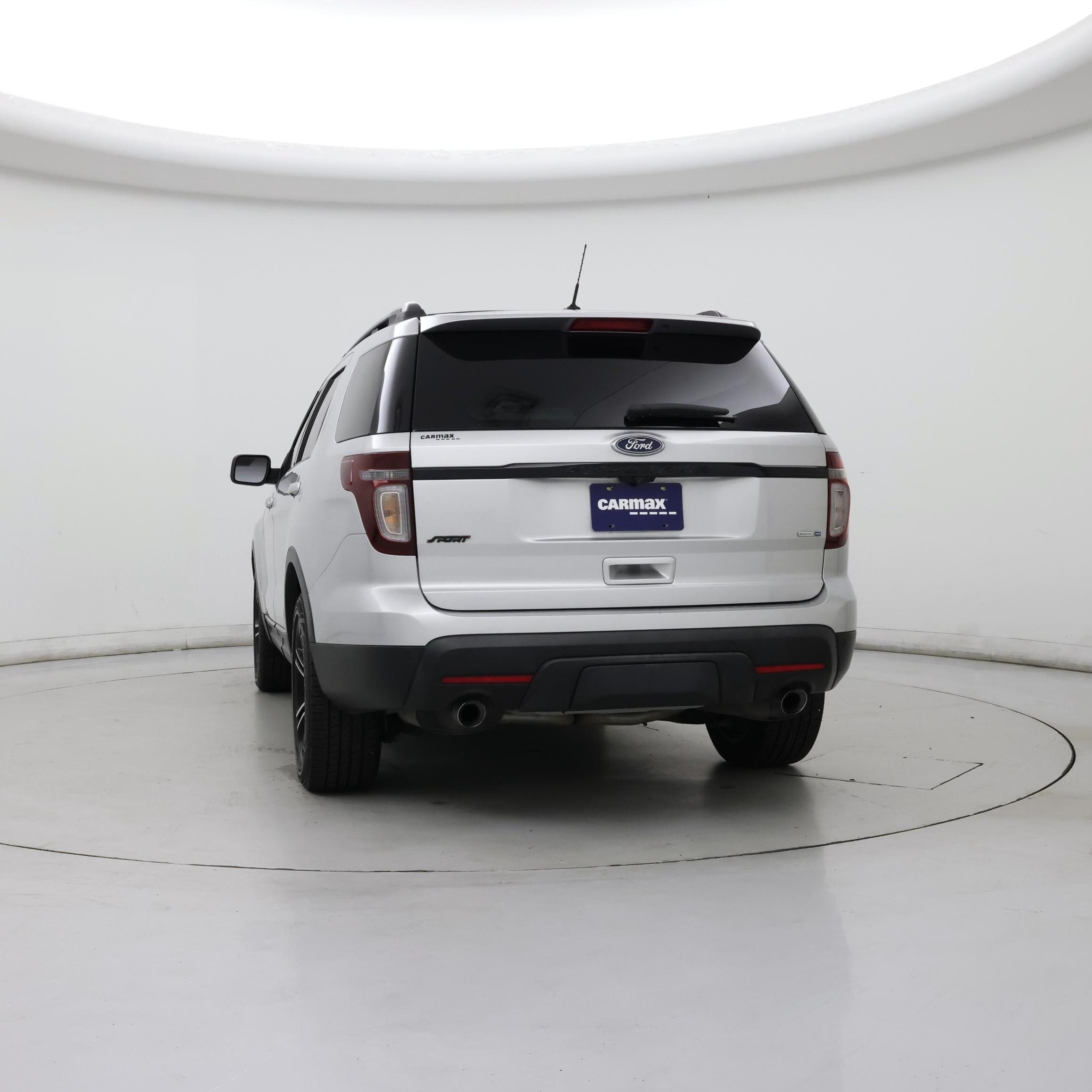 Thumbnail: 2015 Ford Explorer - 6