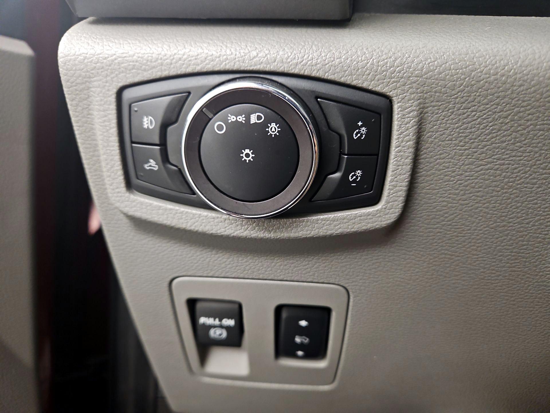 Thumbnail: 2019 Ford F-150 - 13