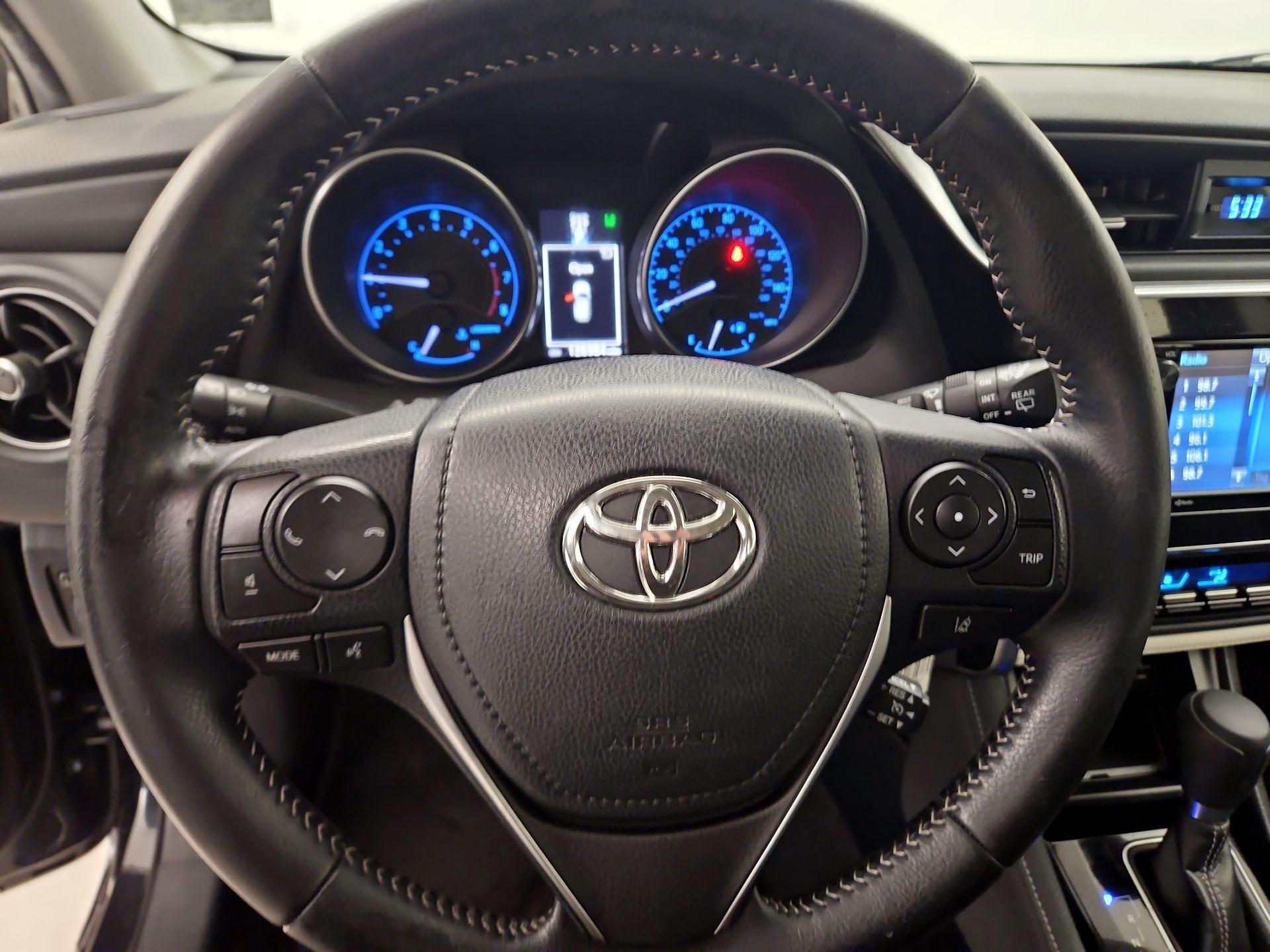 Thumbnail: 2018 Toyota Corolla iM - 10