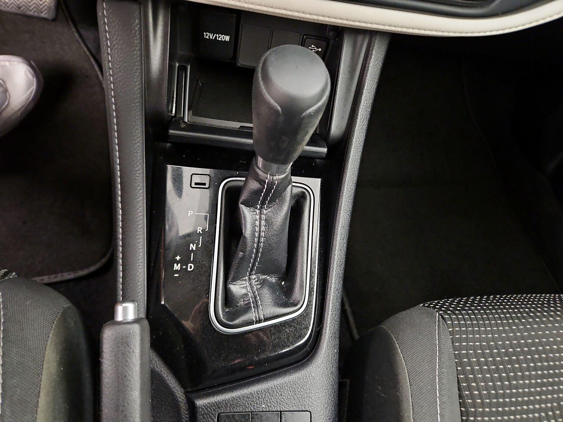 Thumbnail: 2018 Toyota Corolla iM - 17