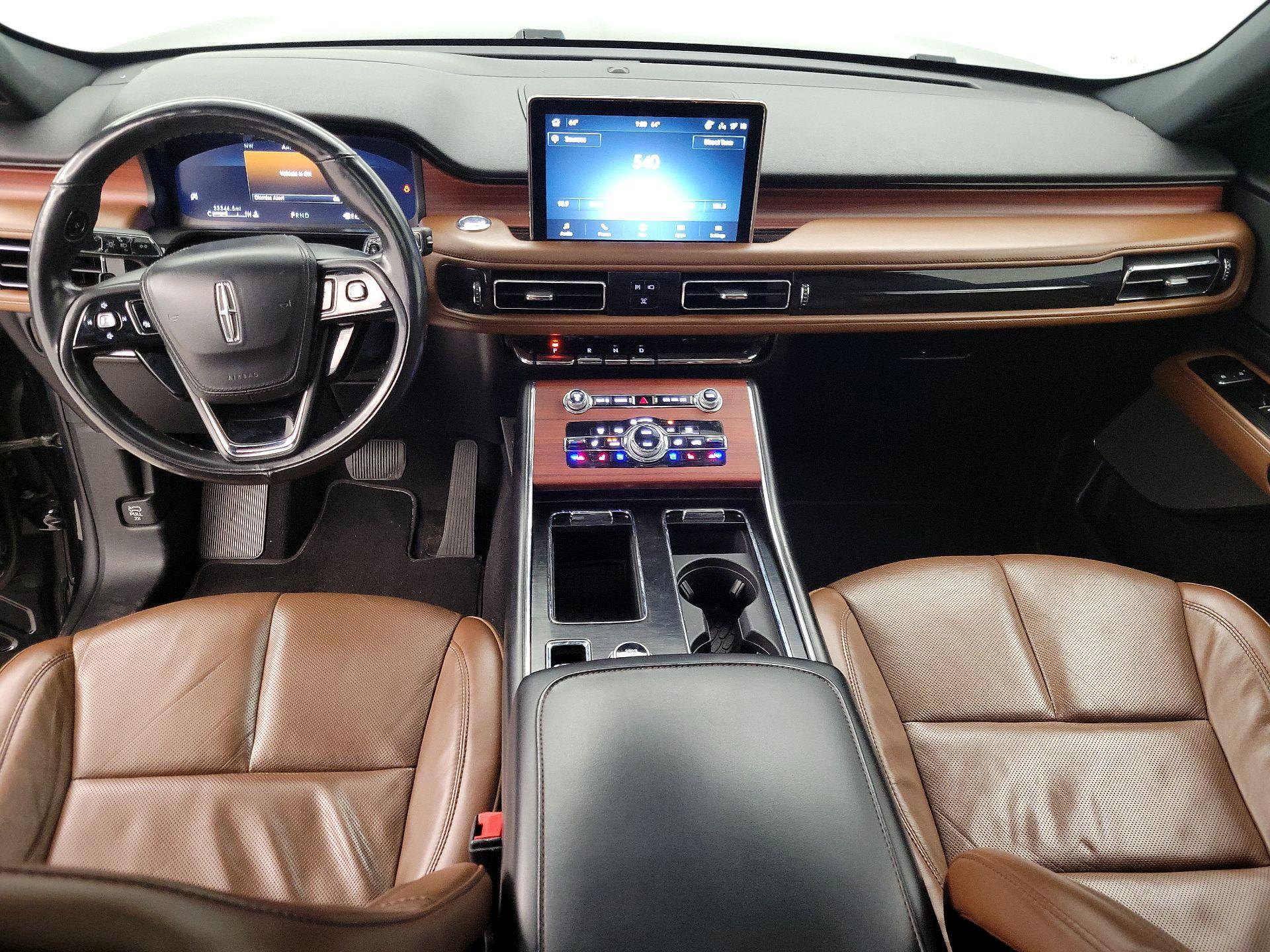 Thumbnail: 2021 Lincoln Aviator - 9