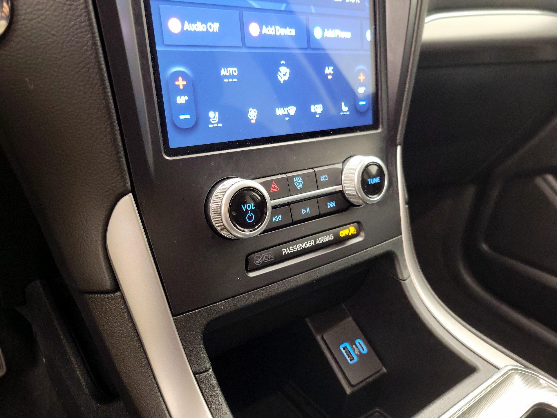 Thumbnail: 2022 Ford Edge - 16