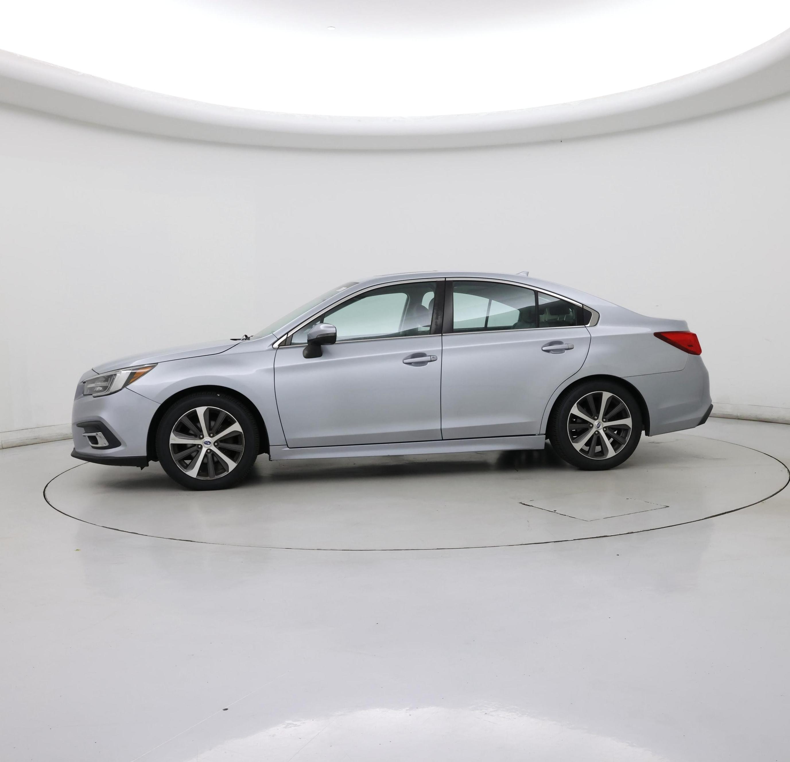 Thumbnail: 2018 Subaru Legacy - 3
