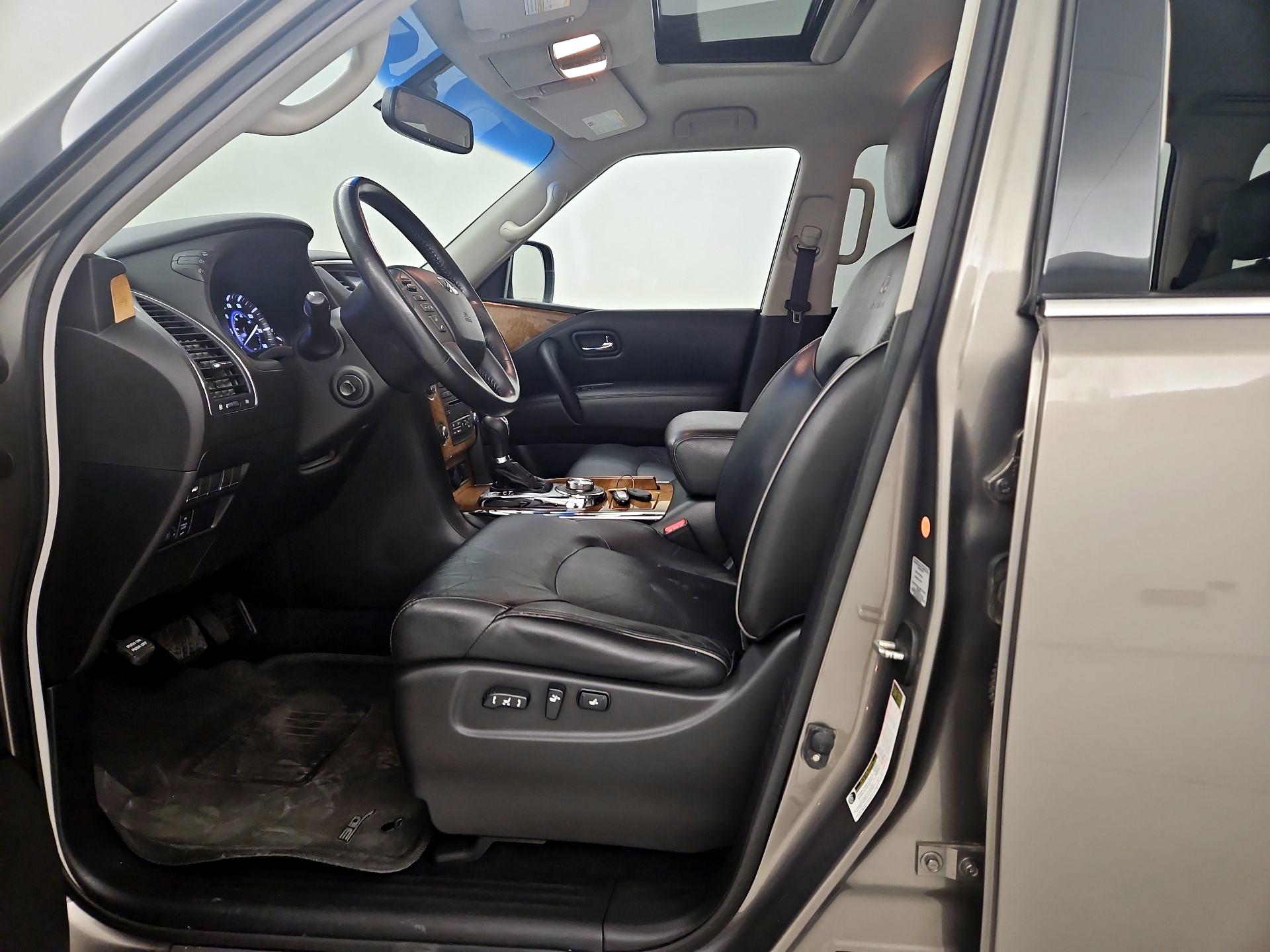 Thumbnail: 2013 INFINITI QX56 - 11