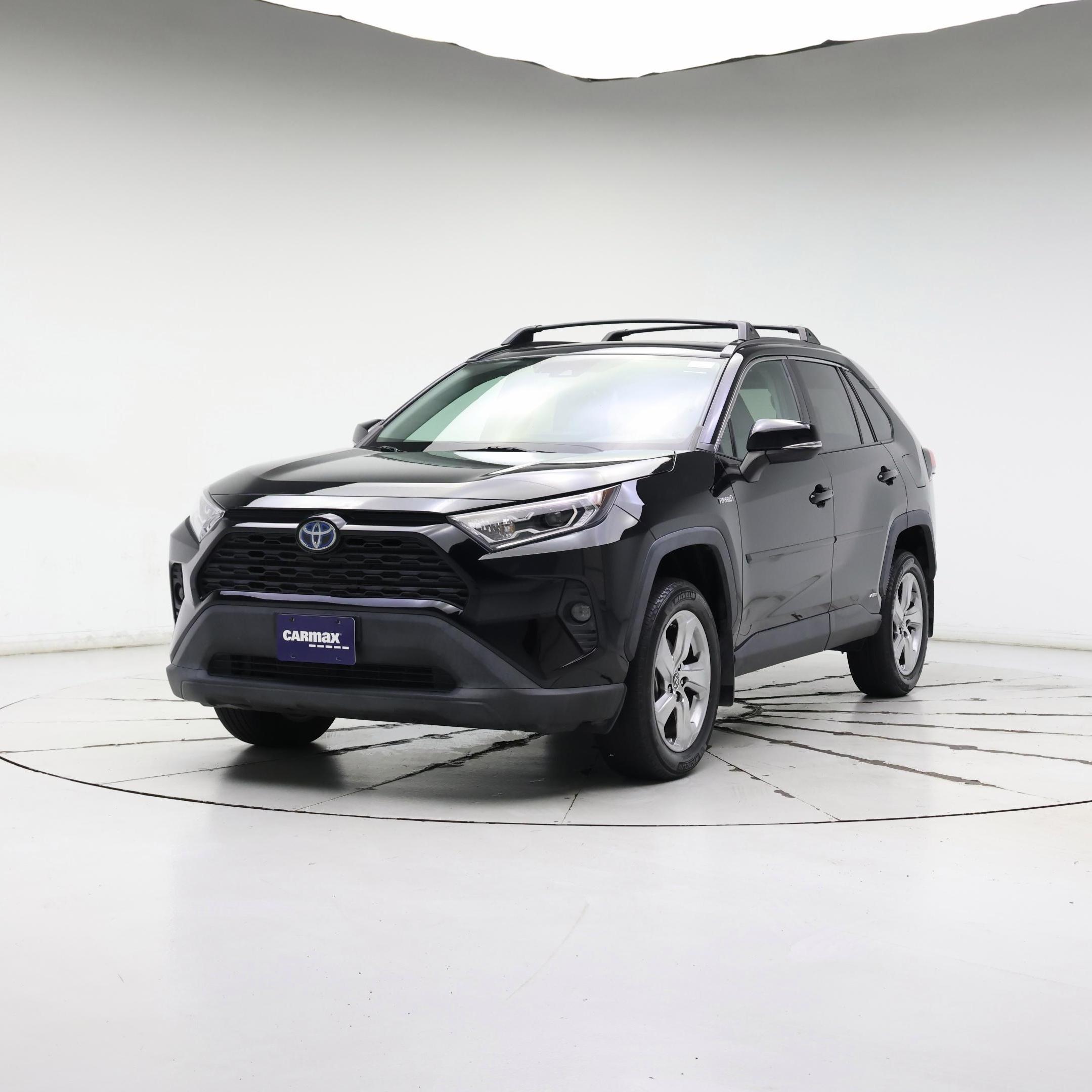 Thumbnail: 2021 Toyota RAV4 - 4