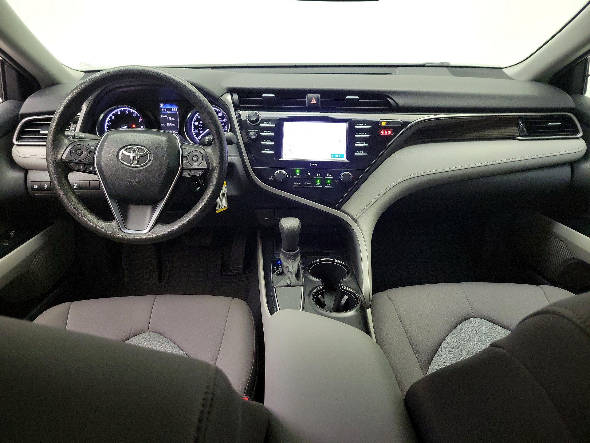 Thumbnail: 2020 Toyota Camry - 9