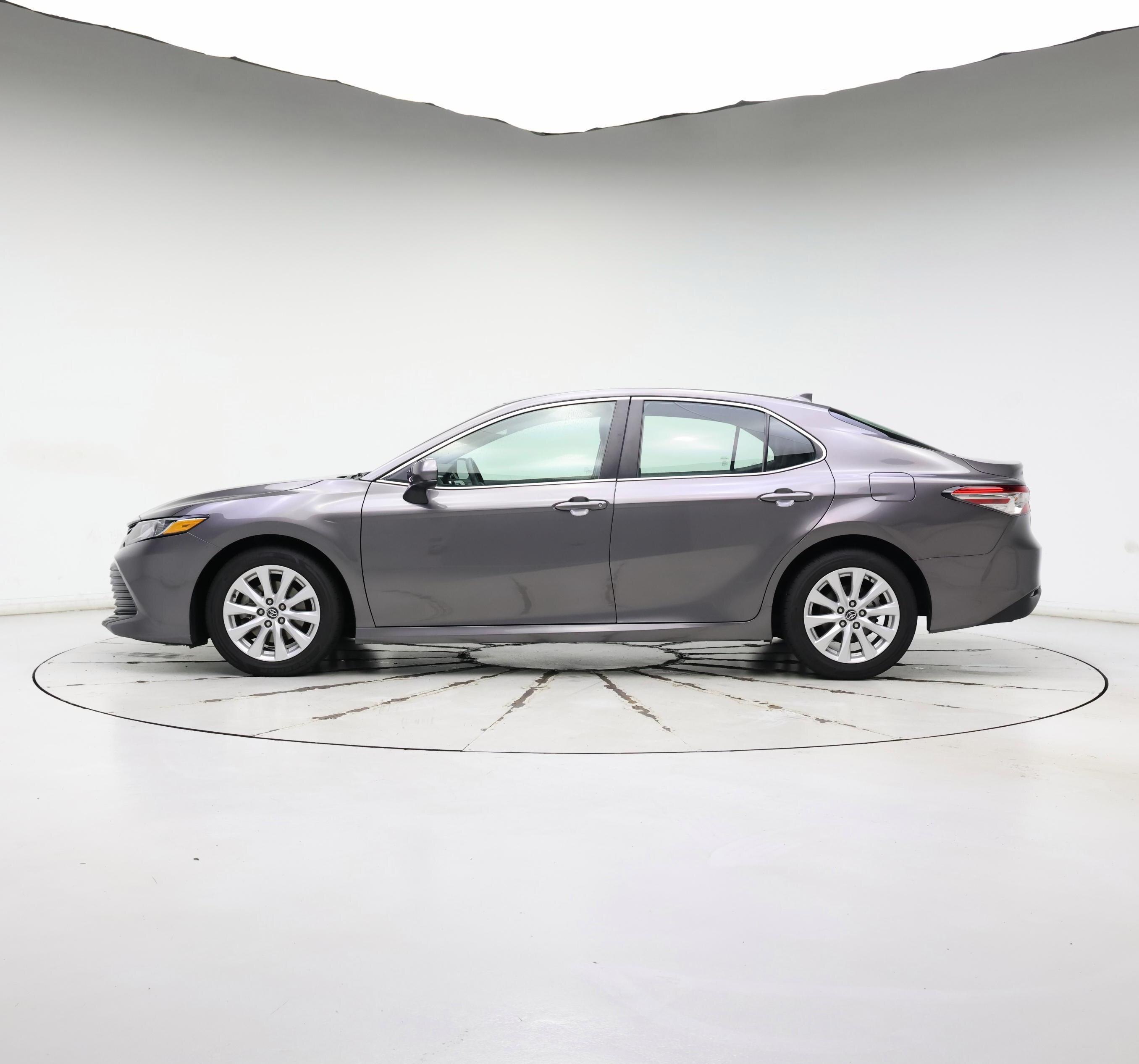Thumbnail: 2020 Toyota Camry - 3