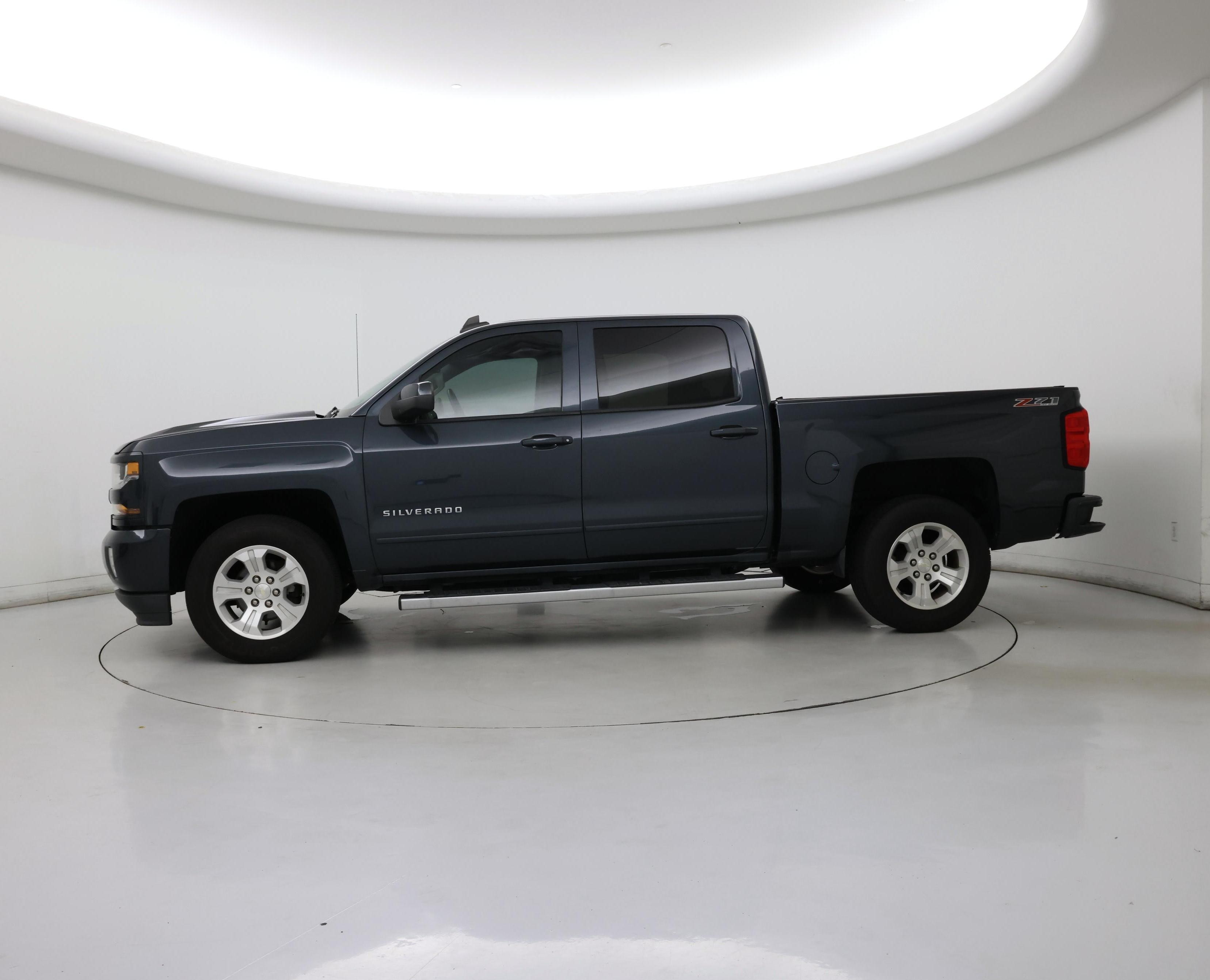 Thumbnail: 2017 Chevrolet Silverado 1500 - 3