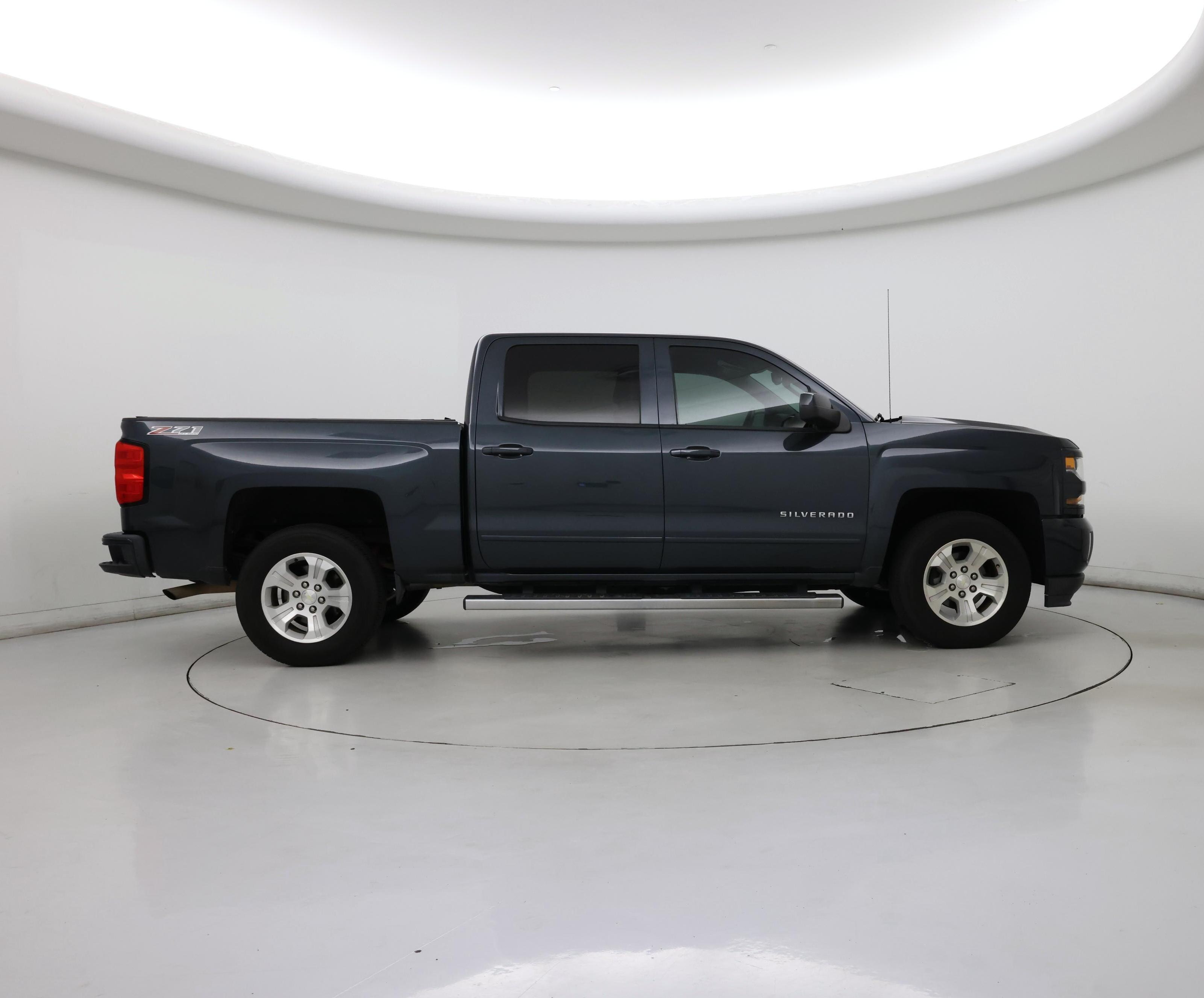 Thumbnail: 2017 Chevrolet Silverado 1500 - 7