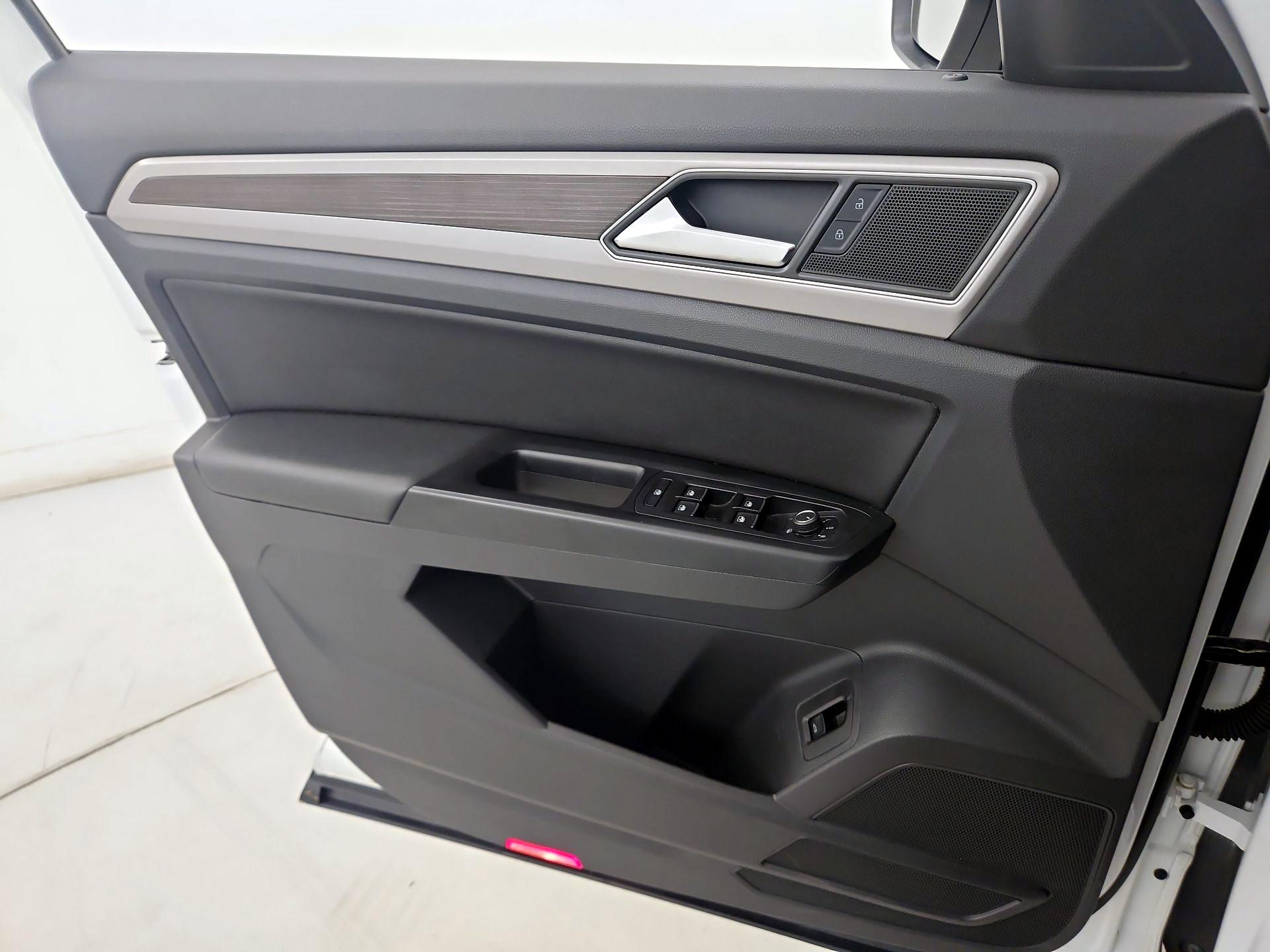 Thumbnail: 2019 Volkswagen Atlas - 12