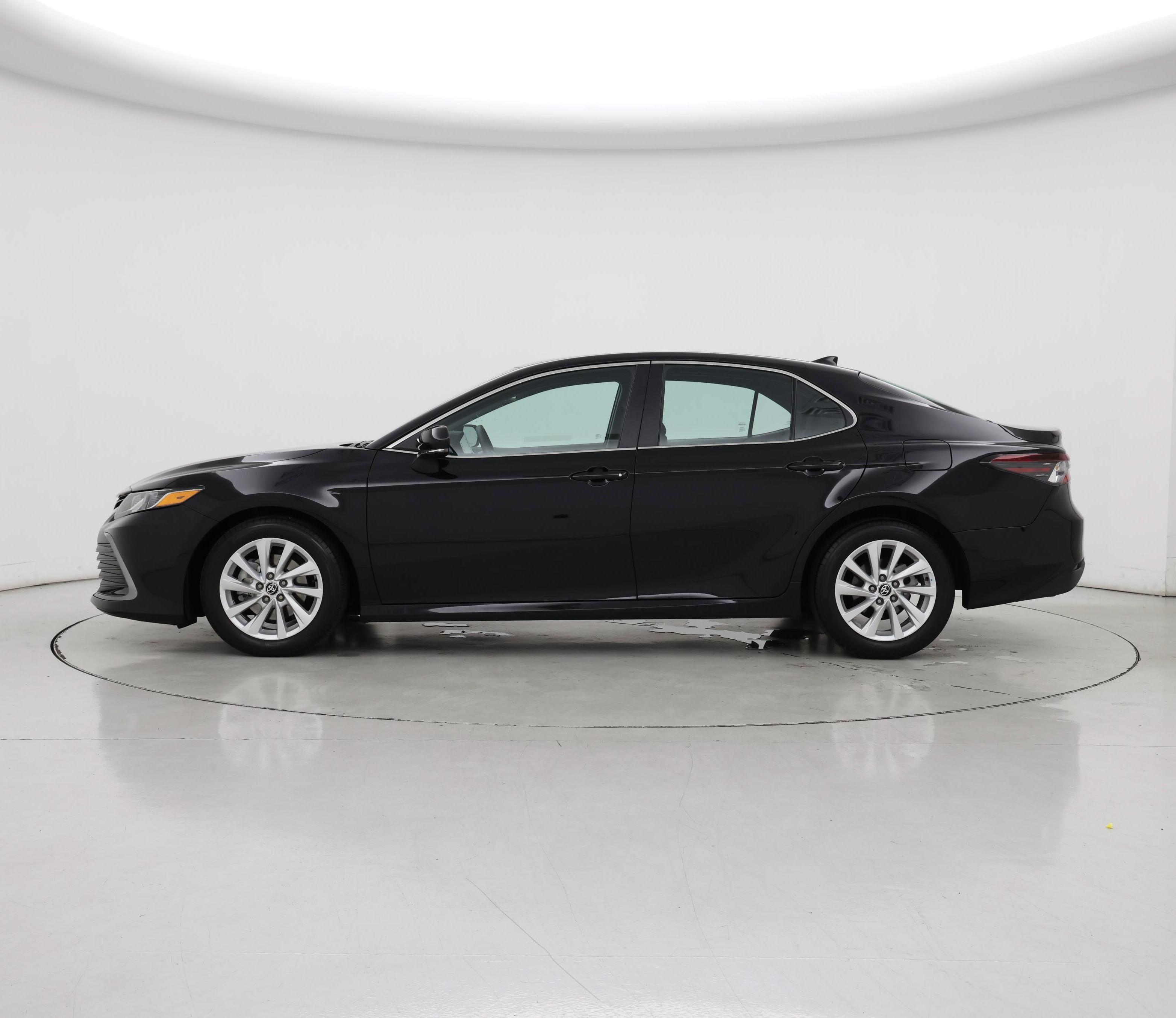 Thumbnail: 2022 Toyota Camry - 3