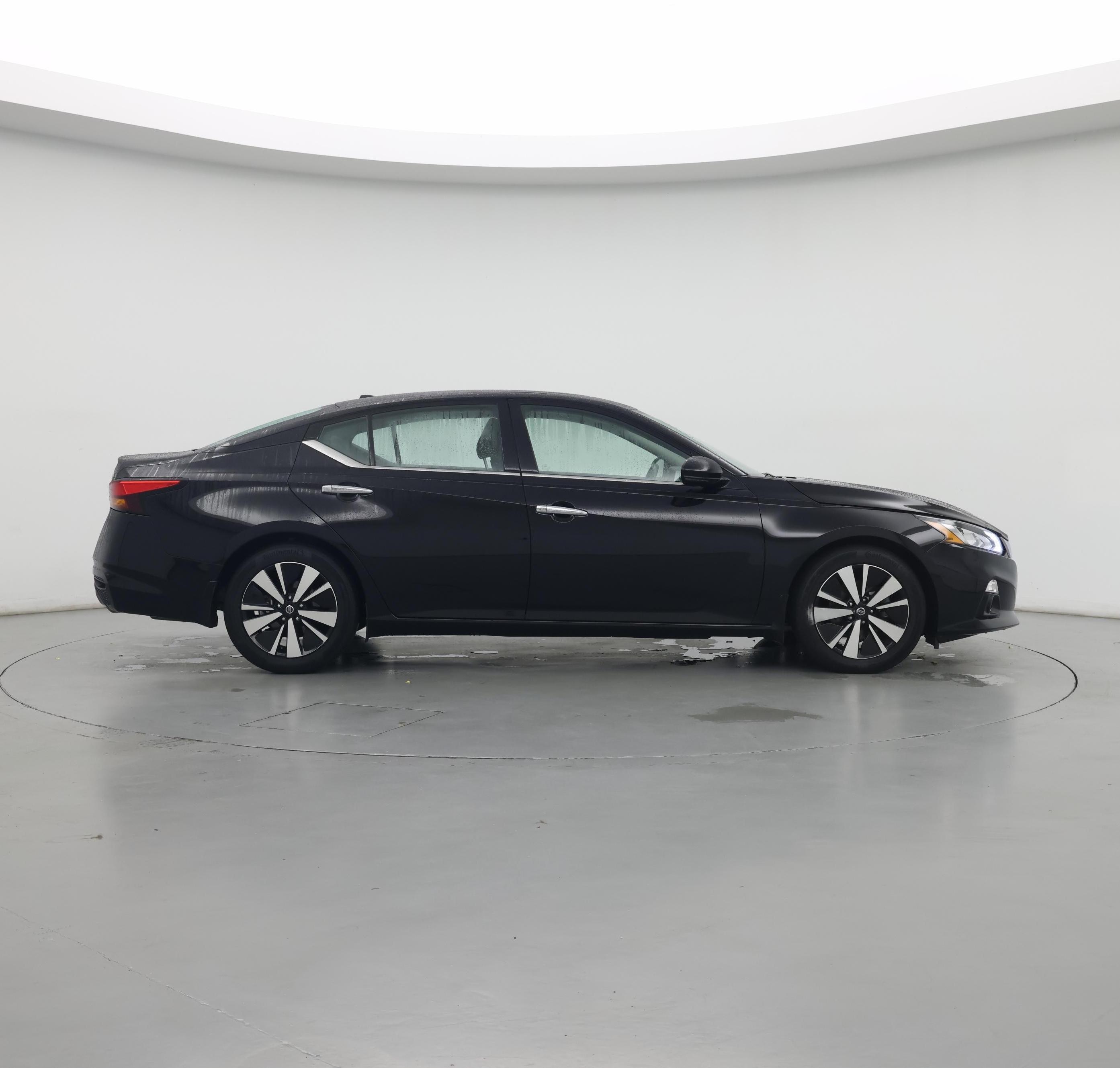 Thumbnail: 2022 Nissan Altima - 7