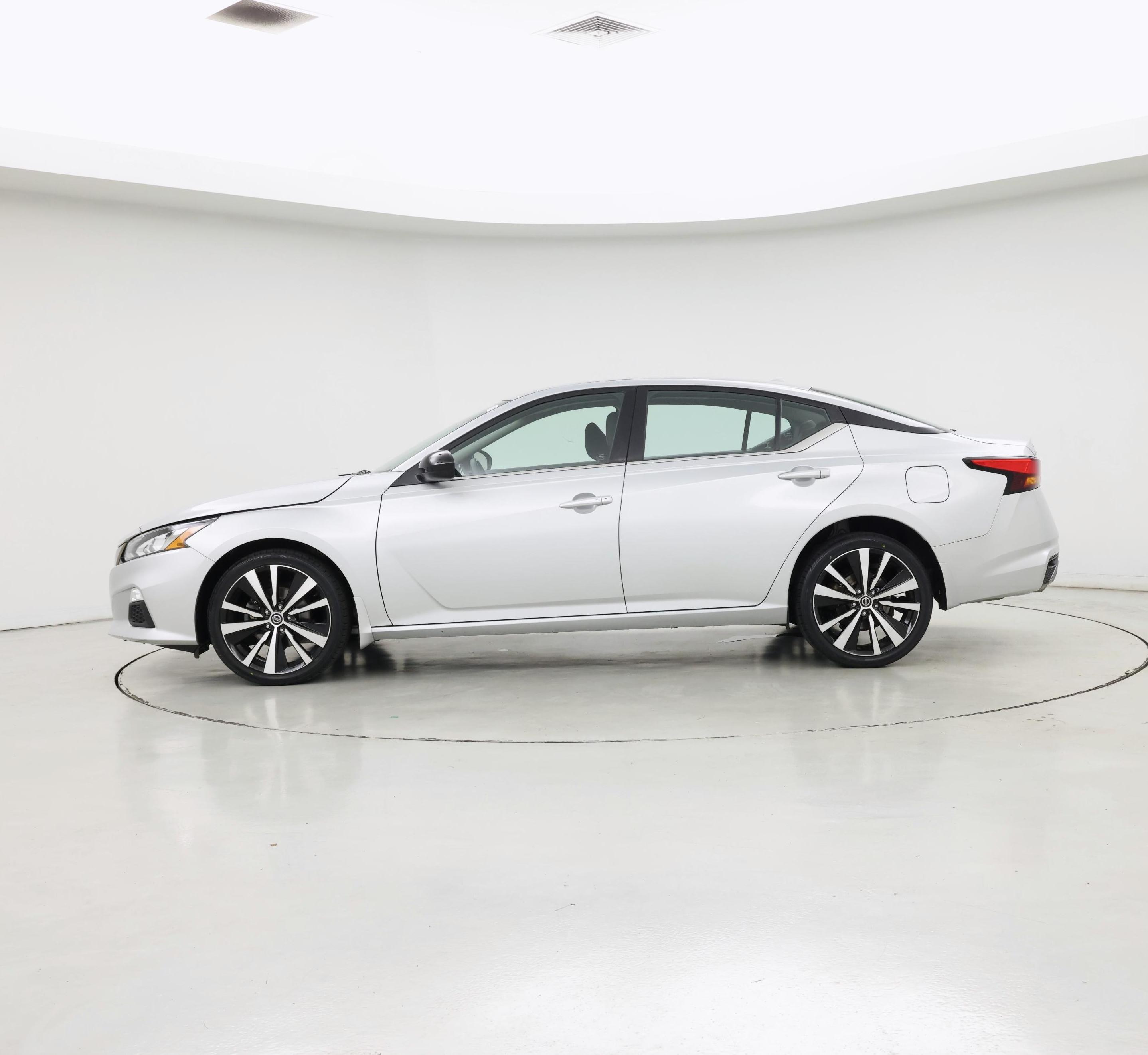 Thumbnail: 2022 Nissan Altima - 3