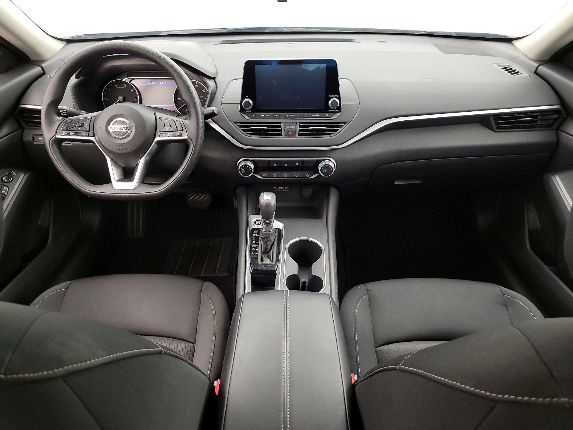 Thumbnail: 2022 Nissan Altima - 9