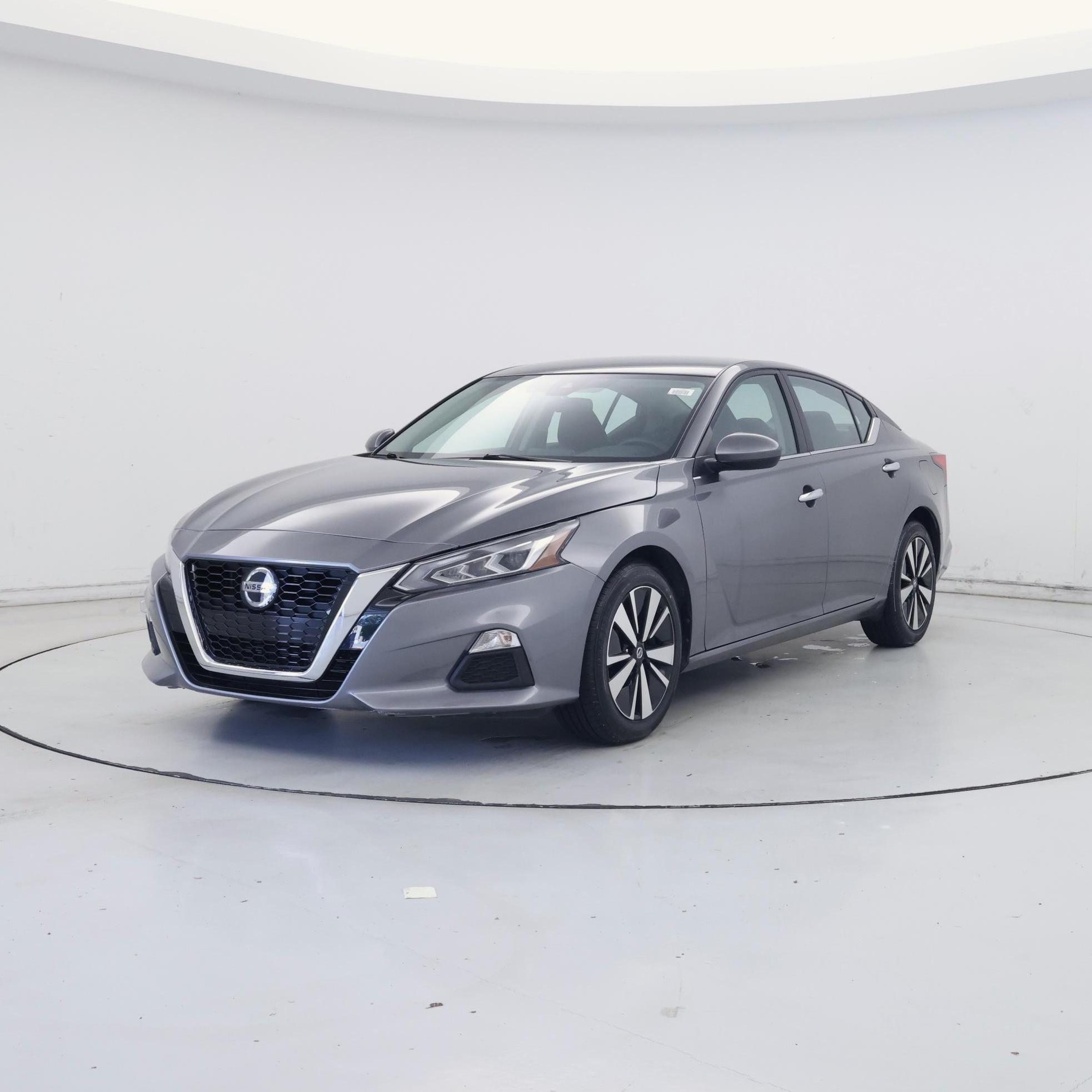 Thumbnail: 2022 Nissan Altima - 4