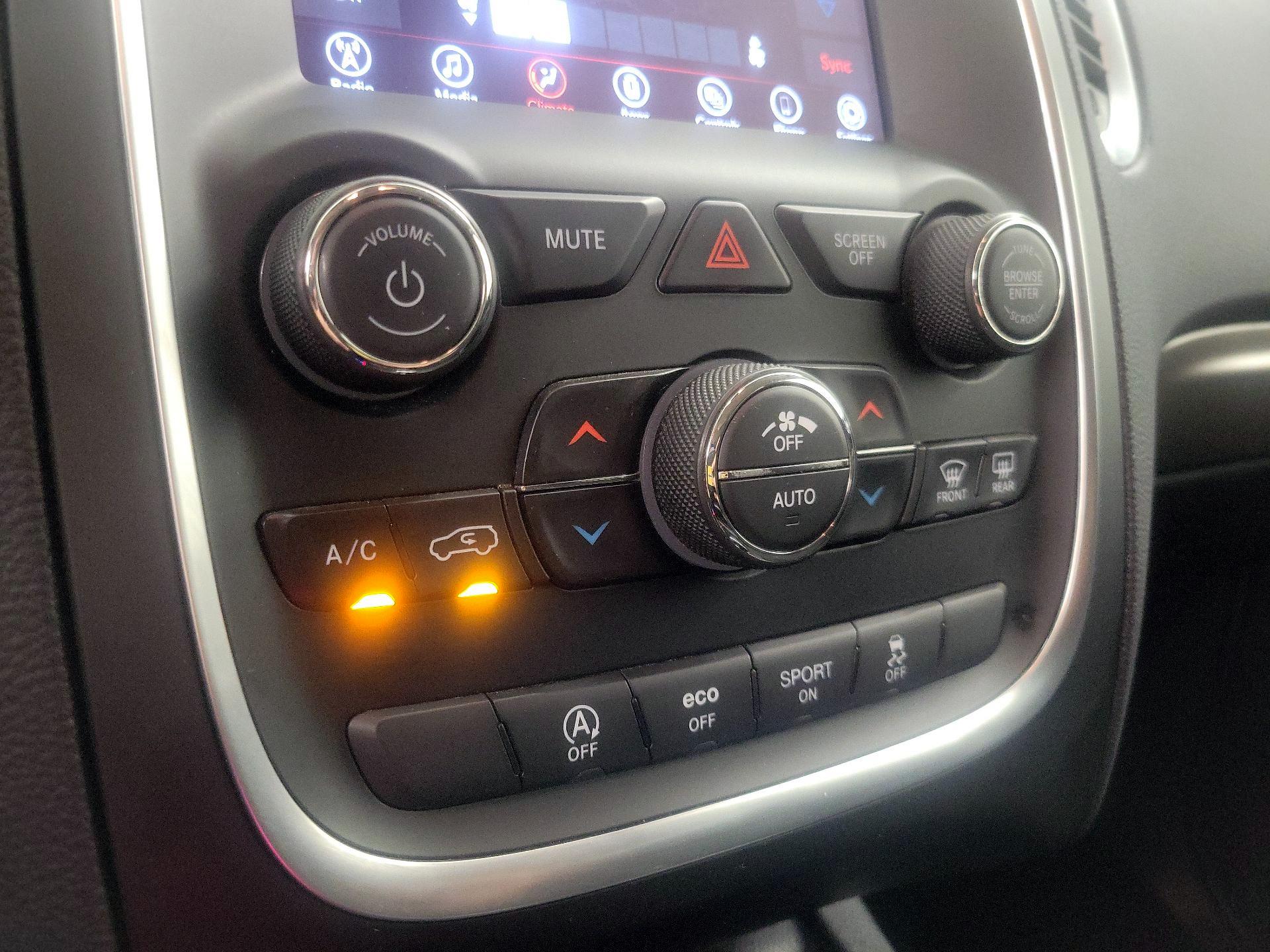 Thumbnail: 2020 Dodge Durango - 16