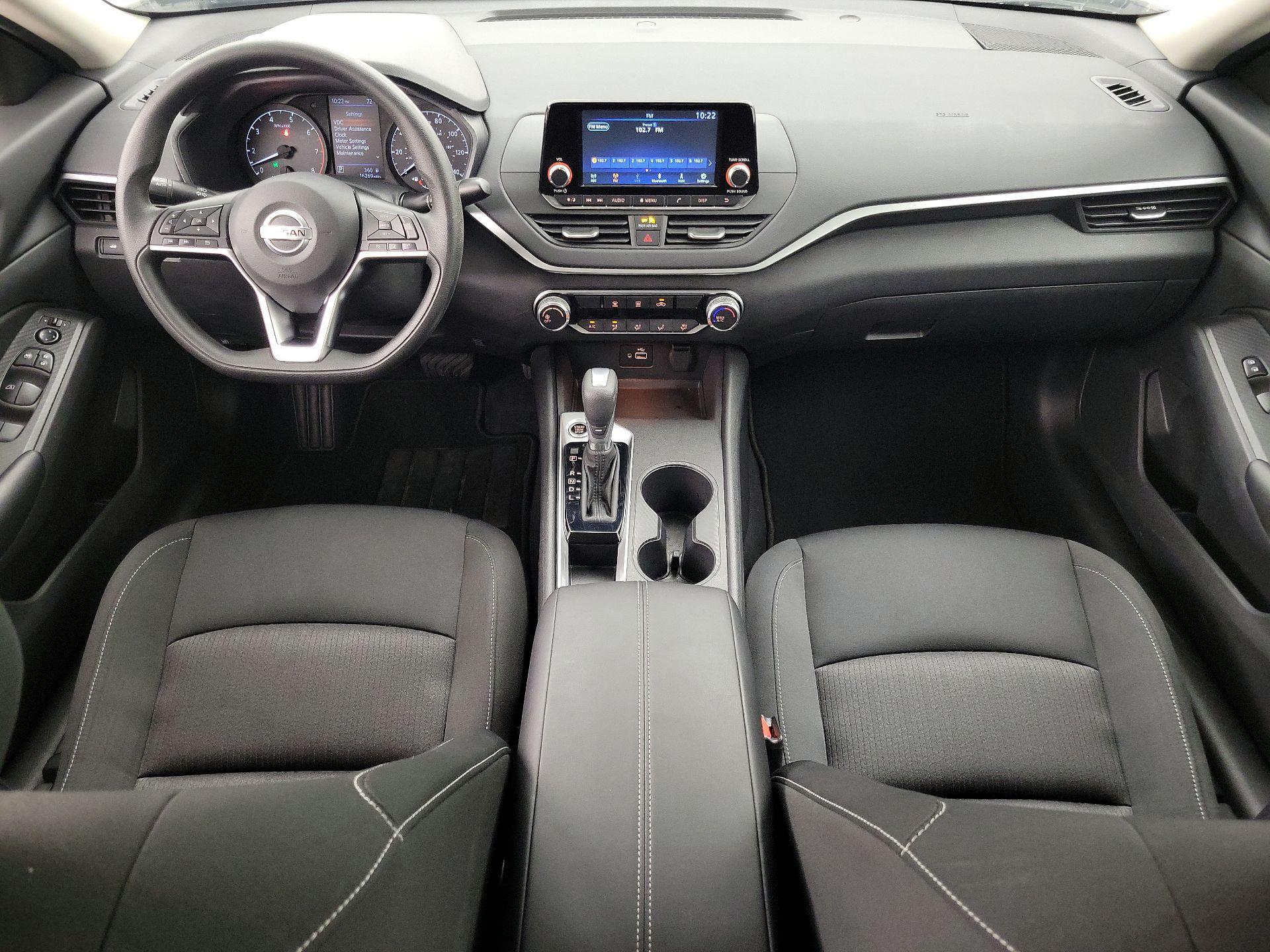 Thumbnail: 2022 Nissan Altima - 9