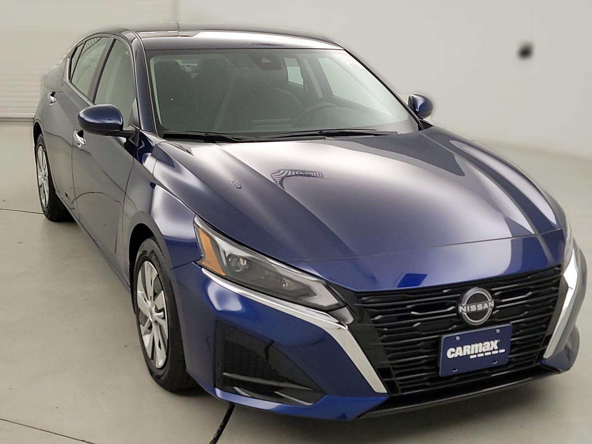 Thumbnail: 2023 Nissan Altima - 1