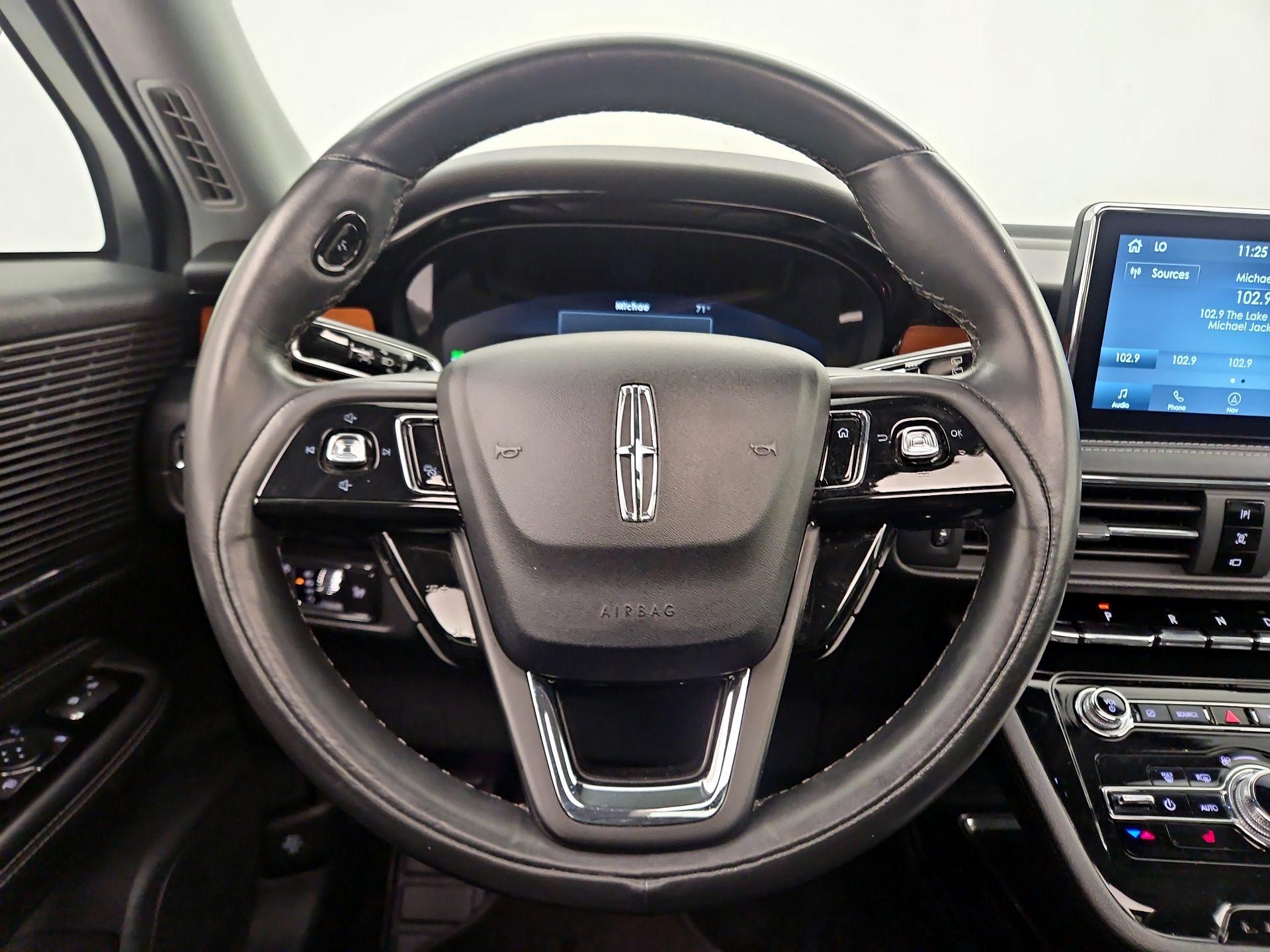 Thumbnail: 2022 Lincoln Corsair - 10