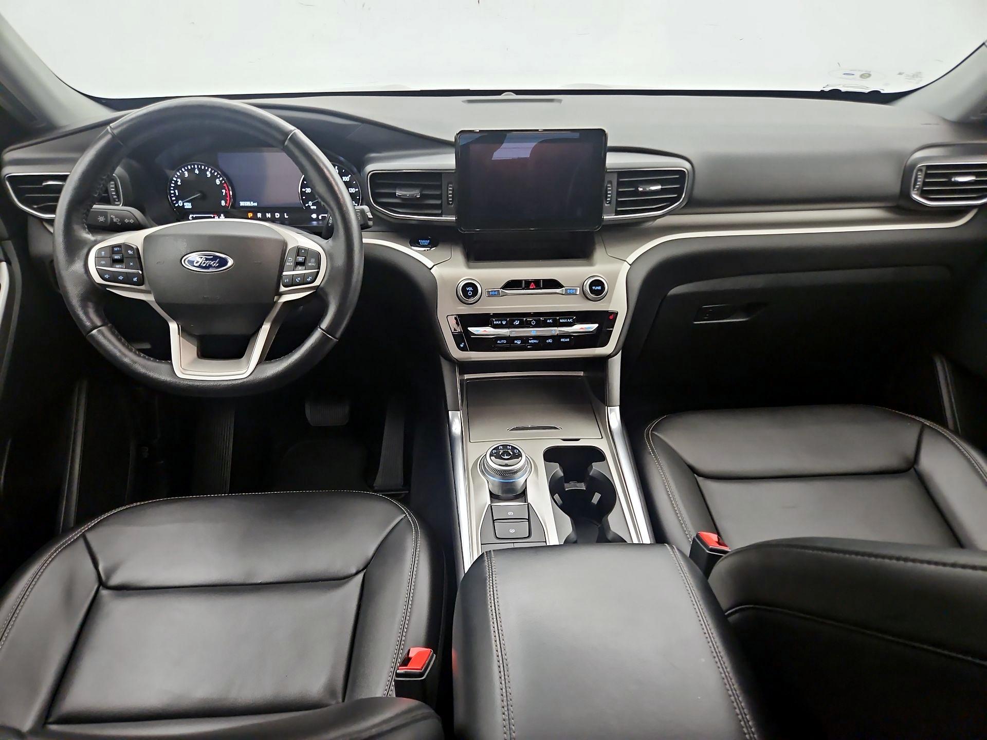 Thumbnail: 2022 Ford Explorer - 9